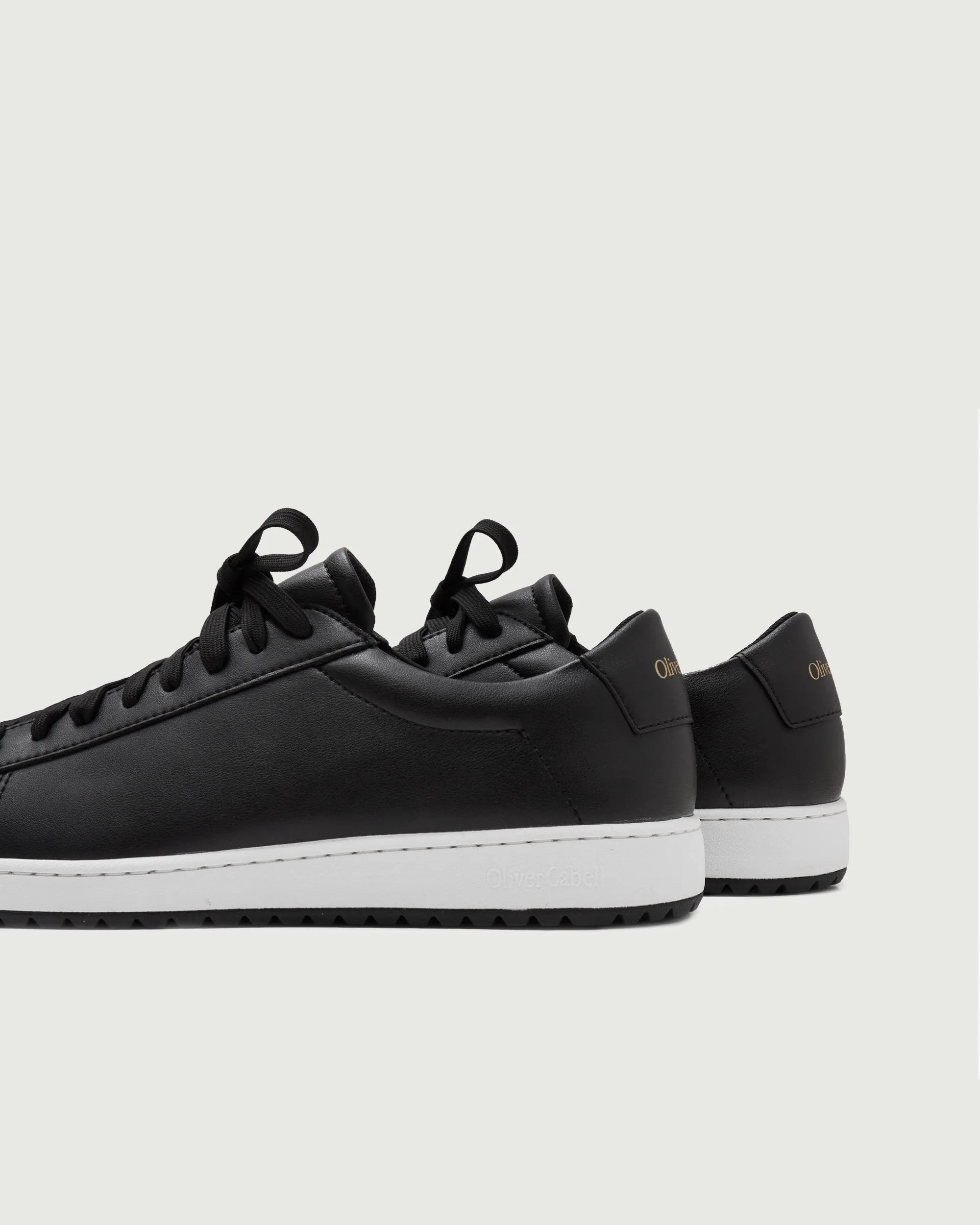 Padded collar Low 1 Golf | Black