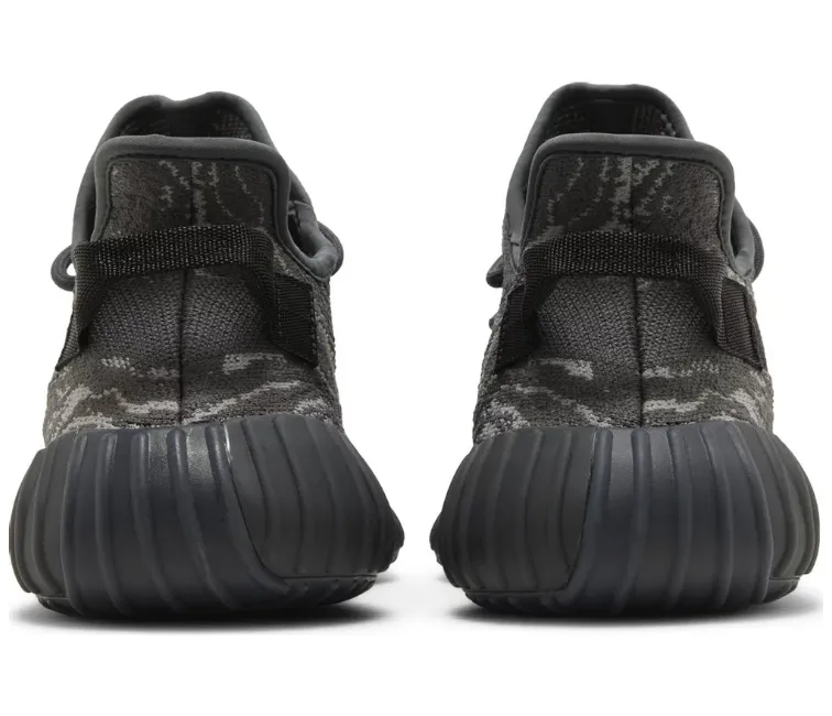 posture - correcting shoes Adidas Yeezy Boost 350 V2 (MX Dark Salt)