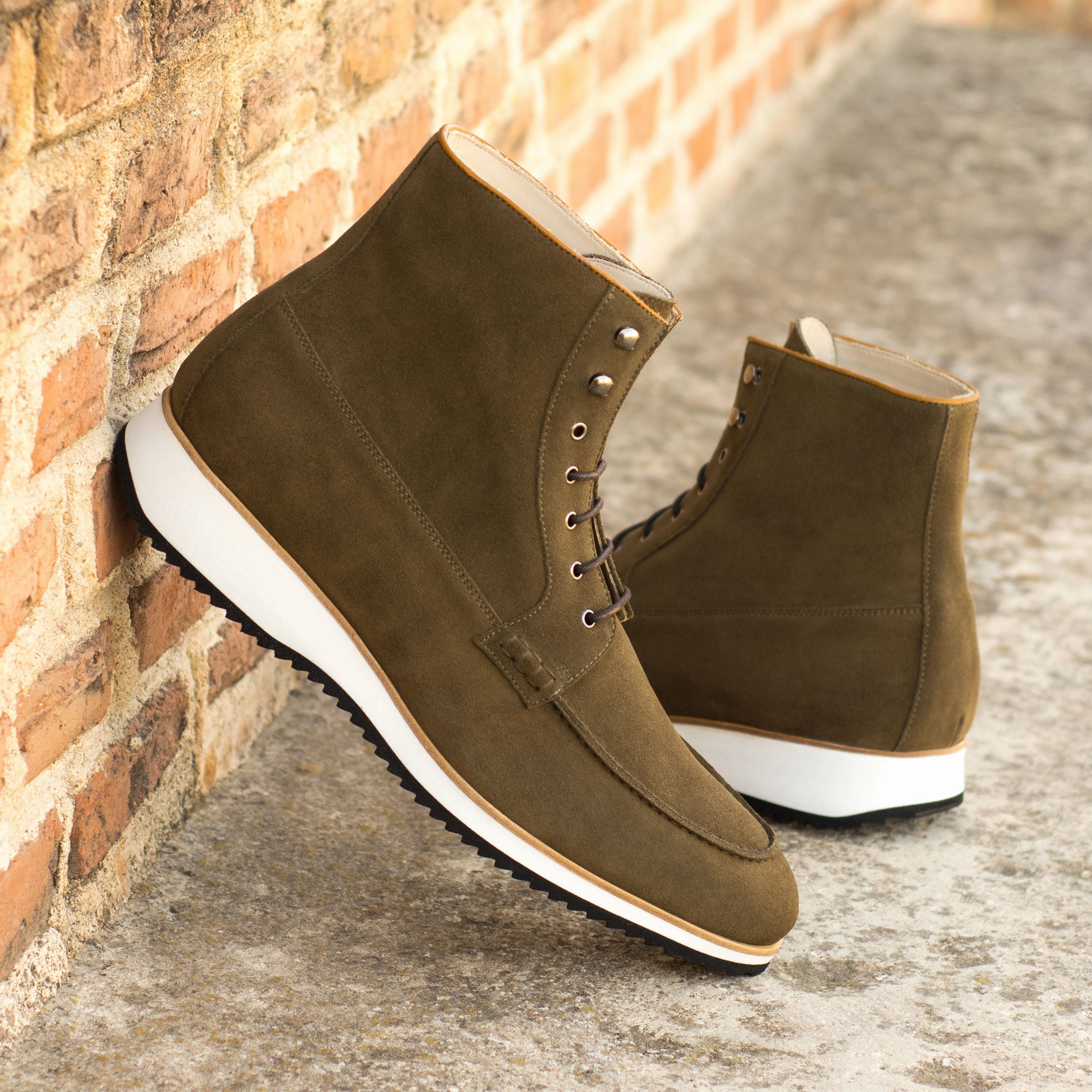 Khaki Suede Moc-Toe Boots Pull-on style Durable Comfort