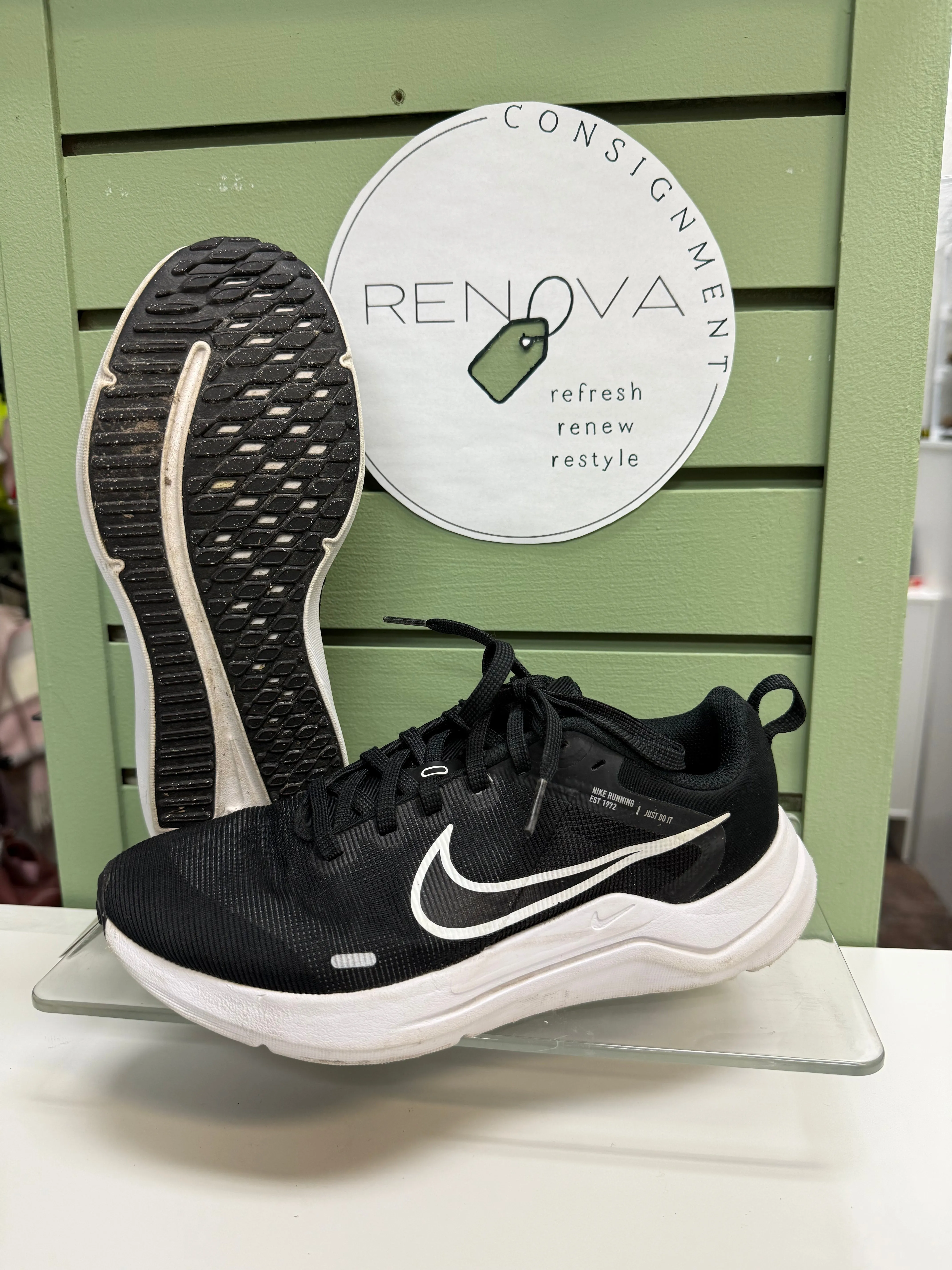 Nike Downshifter 12 Runners (Womens 7) daily wear sports shoes