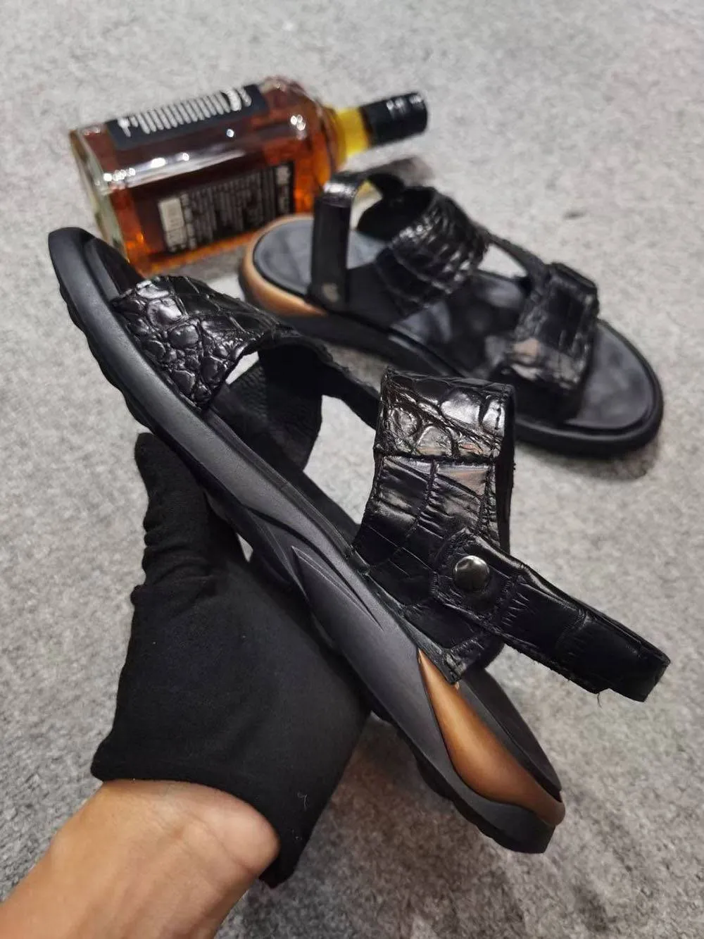 No Odor Crocodile Sandals ,Crocodile Leather Non-slip Sandals