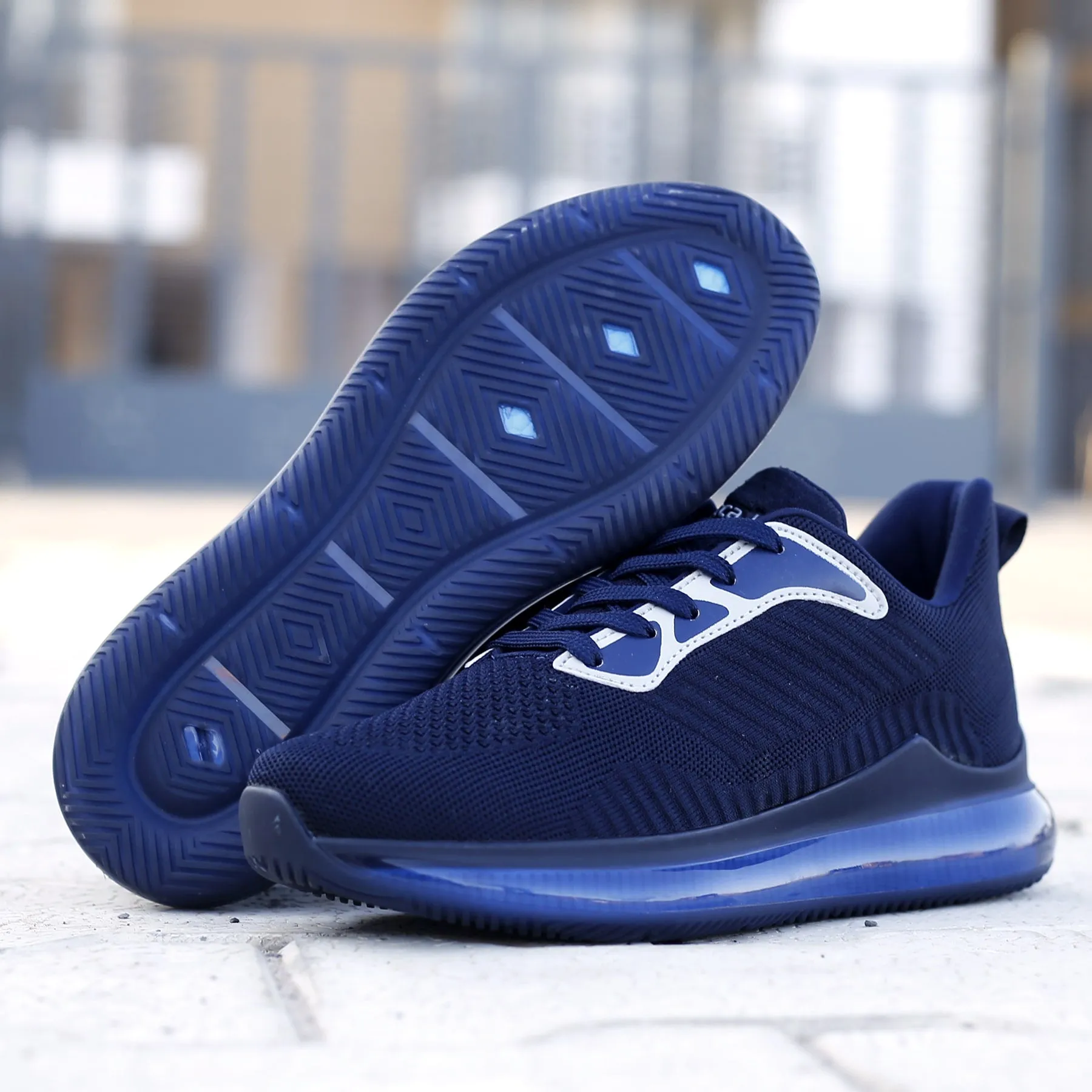 tapered - toe - feature shoes weekend - getaway running shoes Bacca Bucci Karva