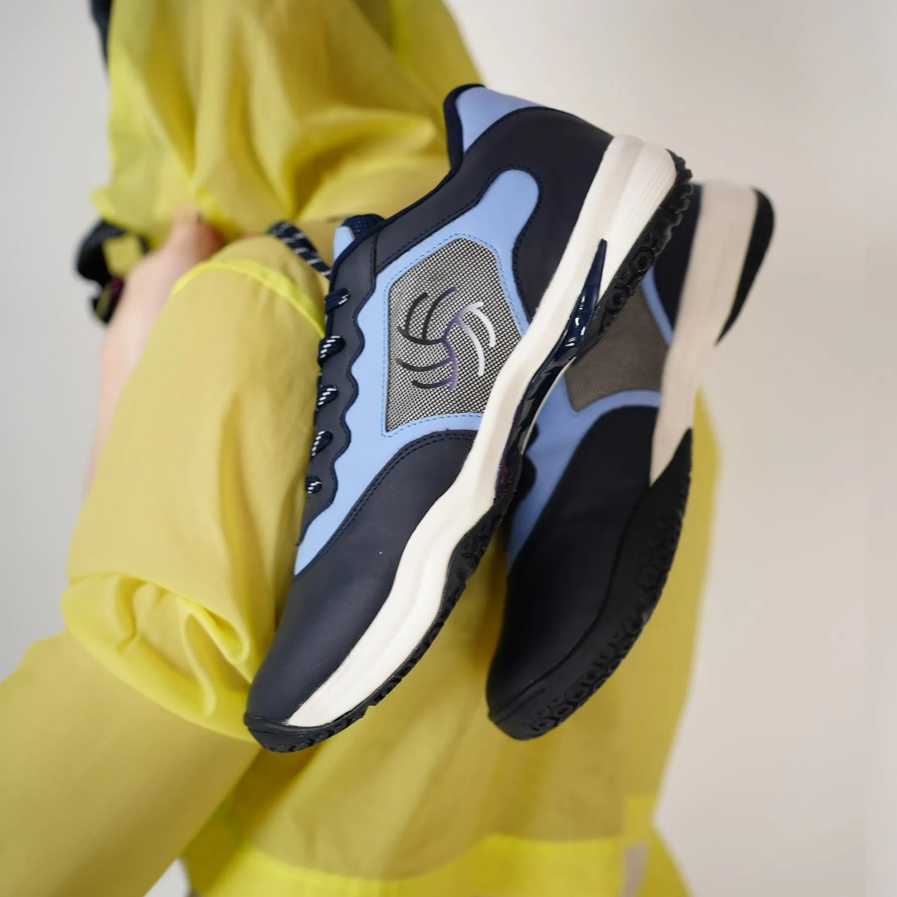 Bacca Bucci Elitestriker Badminton shoe Brooks DNA Loft