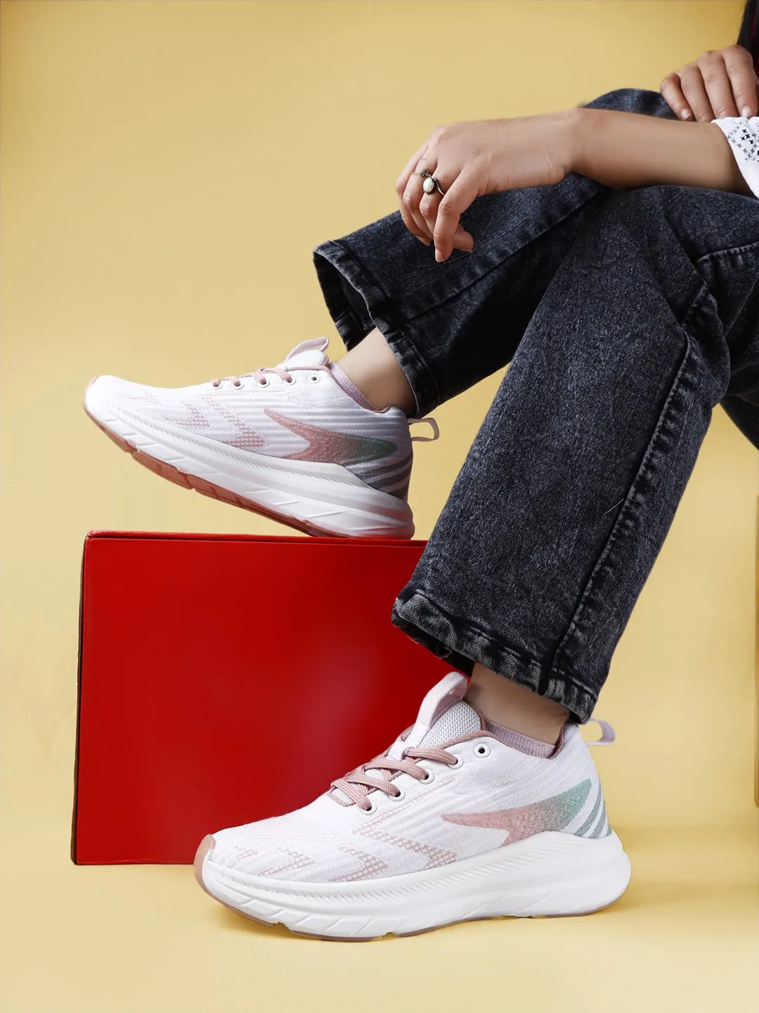 noiseless - movement - stealth shoes Bluetooth - Enabled Bacca Bucci Endeavor Women's Running Shoes