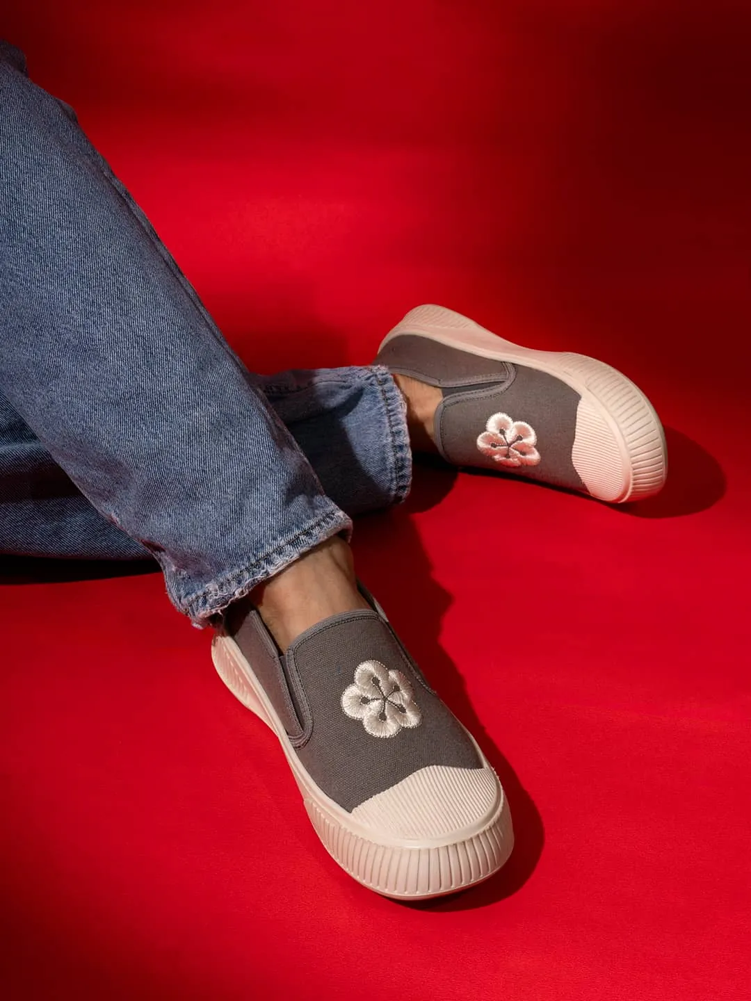 forefoot - support running option Multipurpose Bacca Bucci Kawaii Sakura Slip-On Sneakers