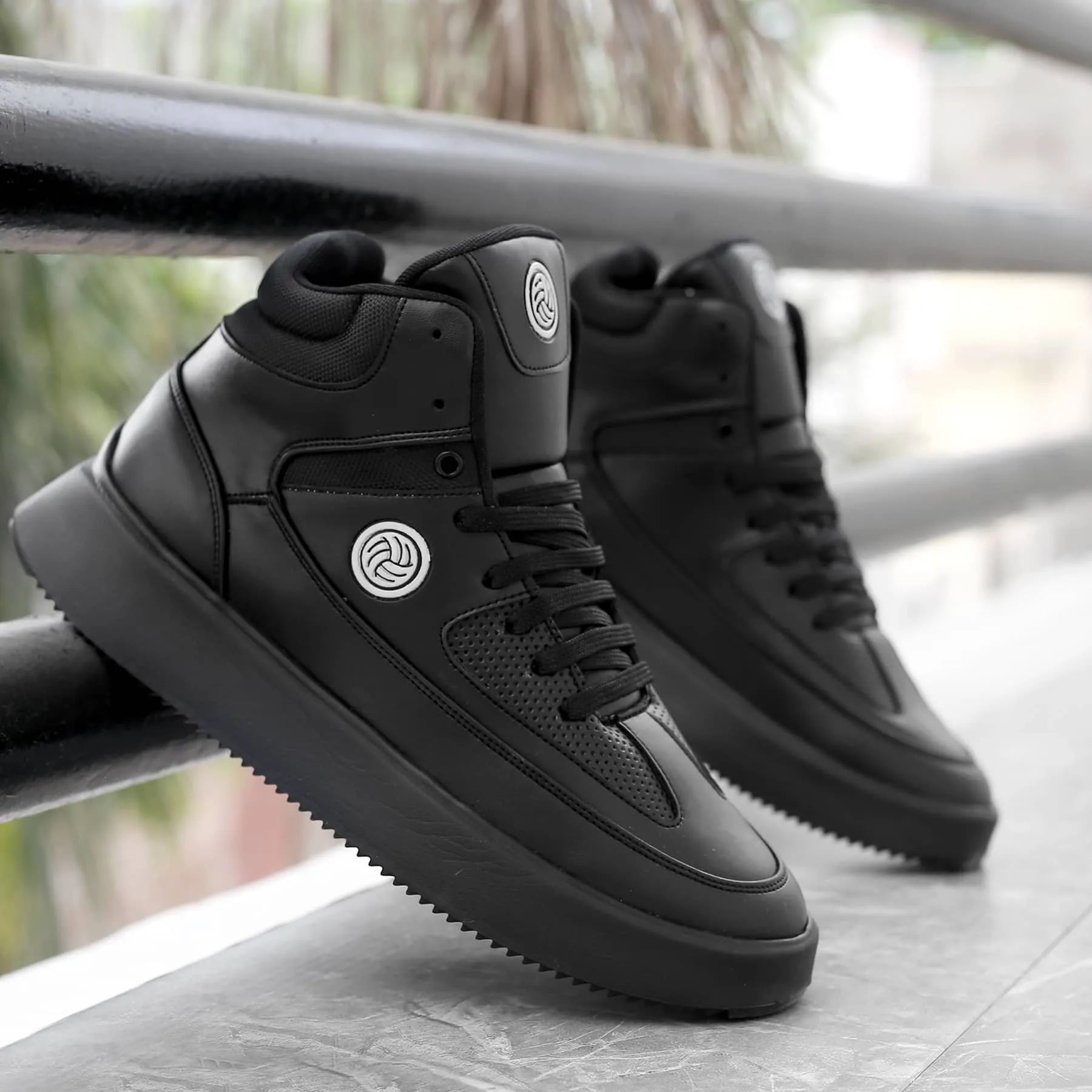 Bacca Bucci Stormbreaker Stretch Workout Converse All Star