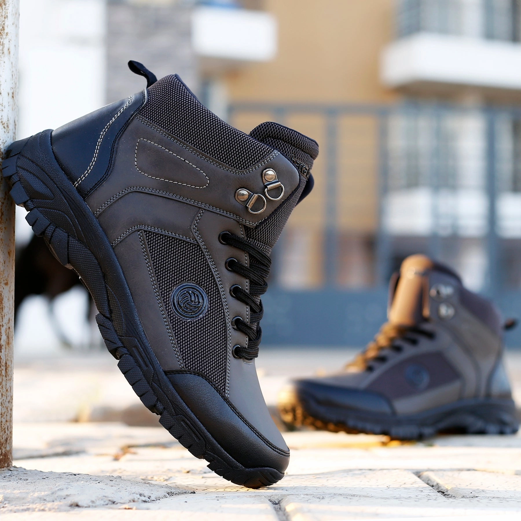 Bacca Bucci Hike Stable Support Rainy Day Commuter