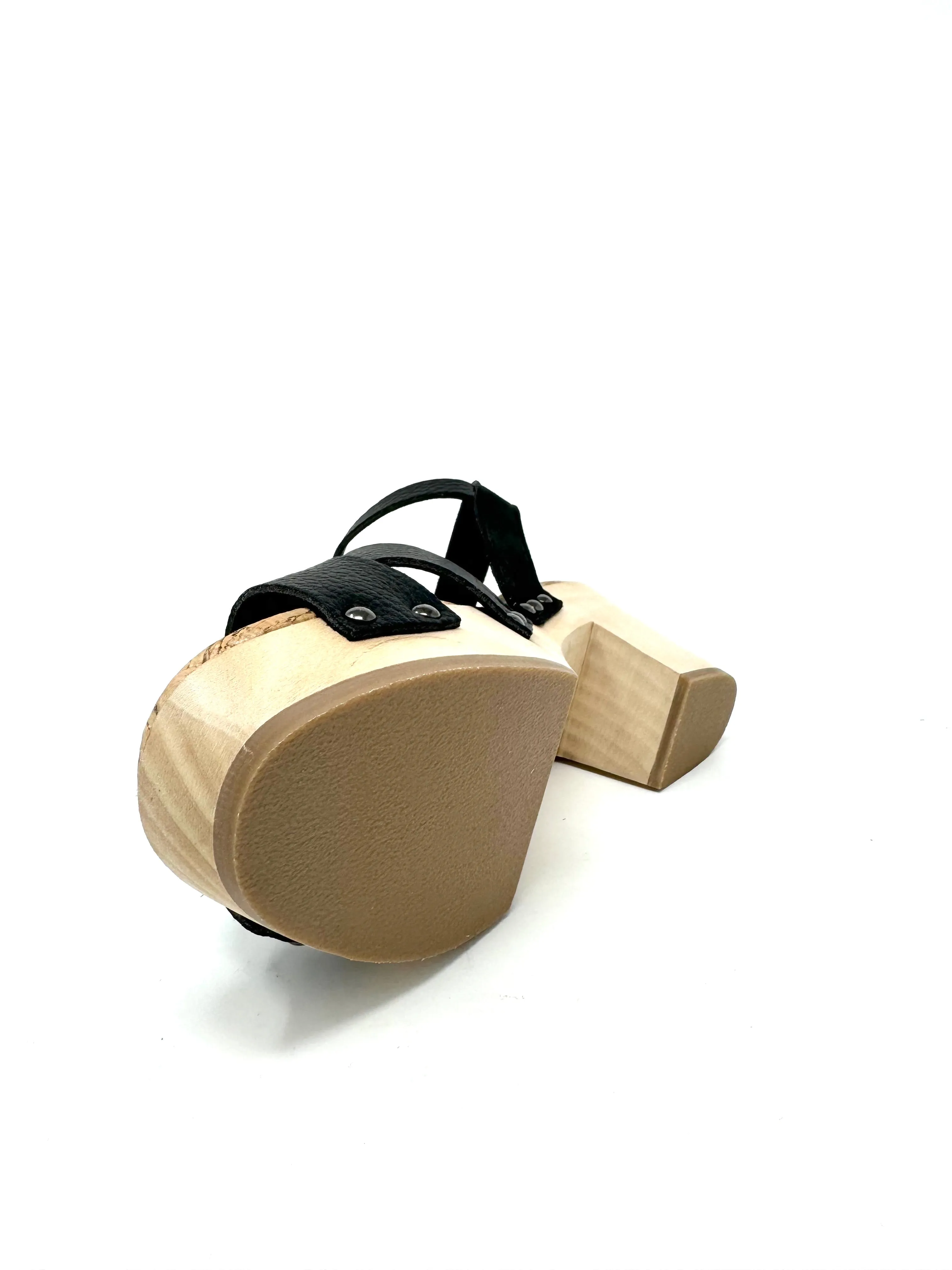 Comfy Sandals for Travel Chloe Clog in Black from Novacas