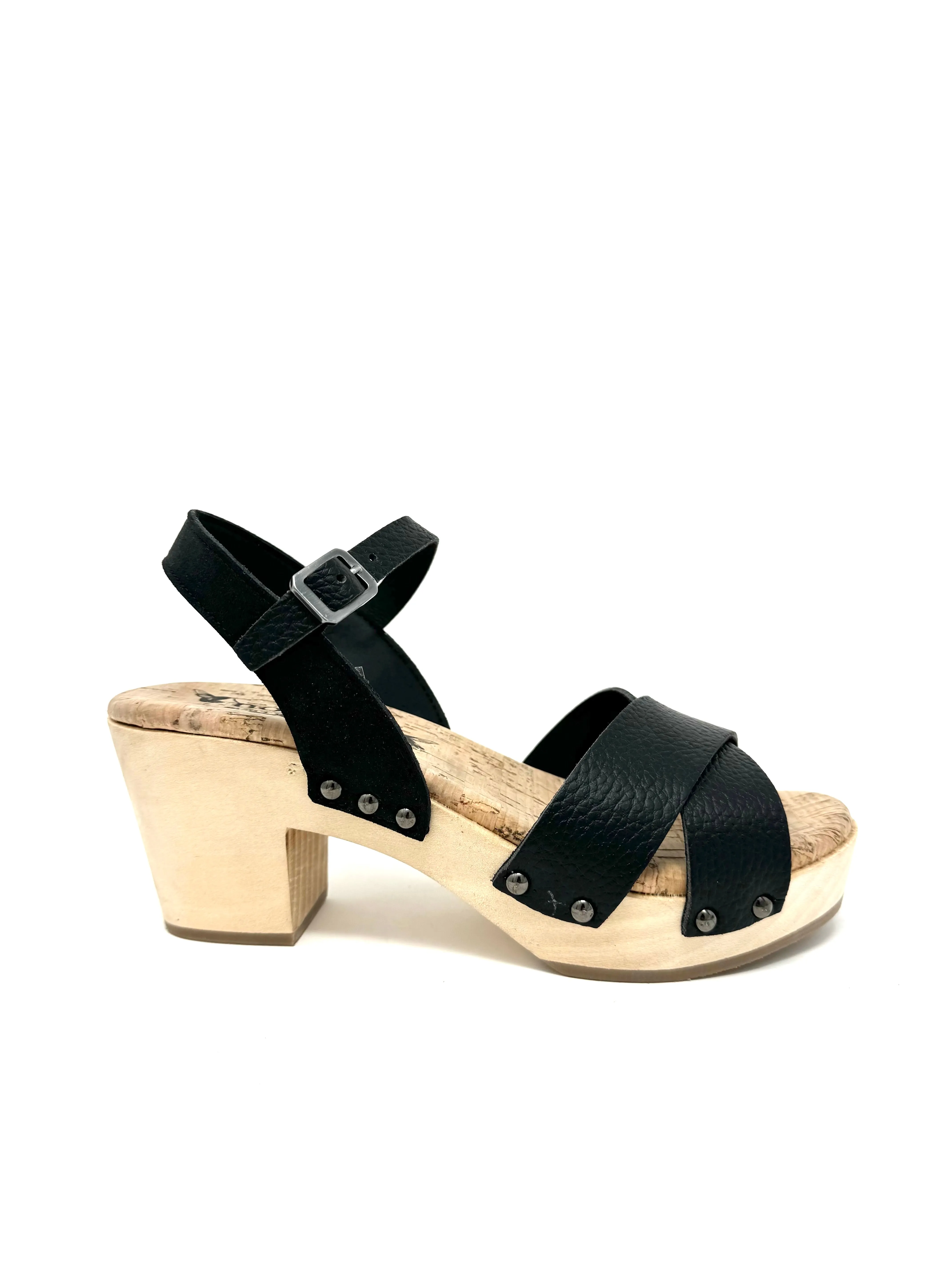 Non-slip Fit Foot Support Shoes Chloe Clog in Black from Novacas