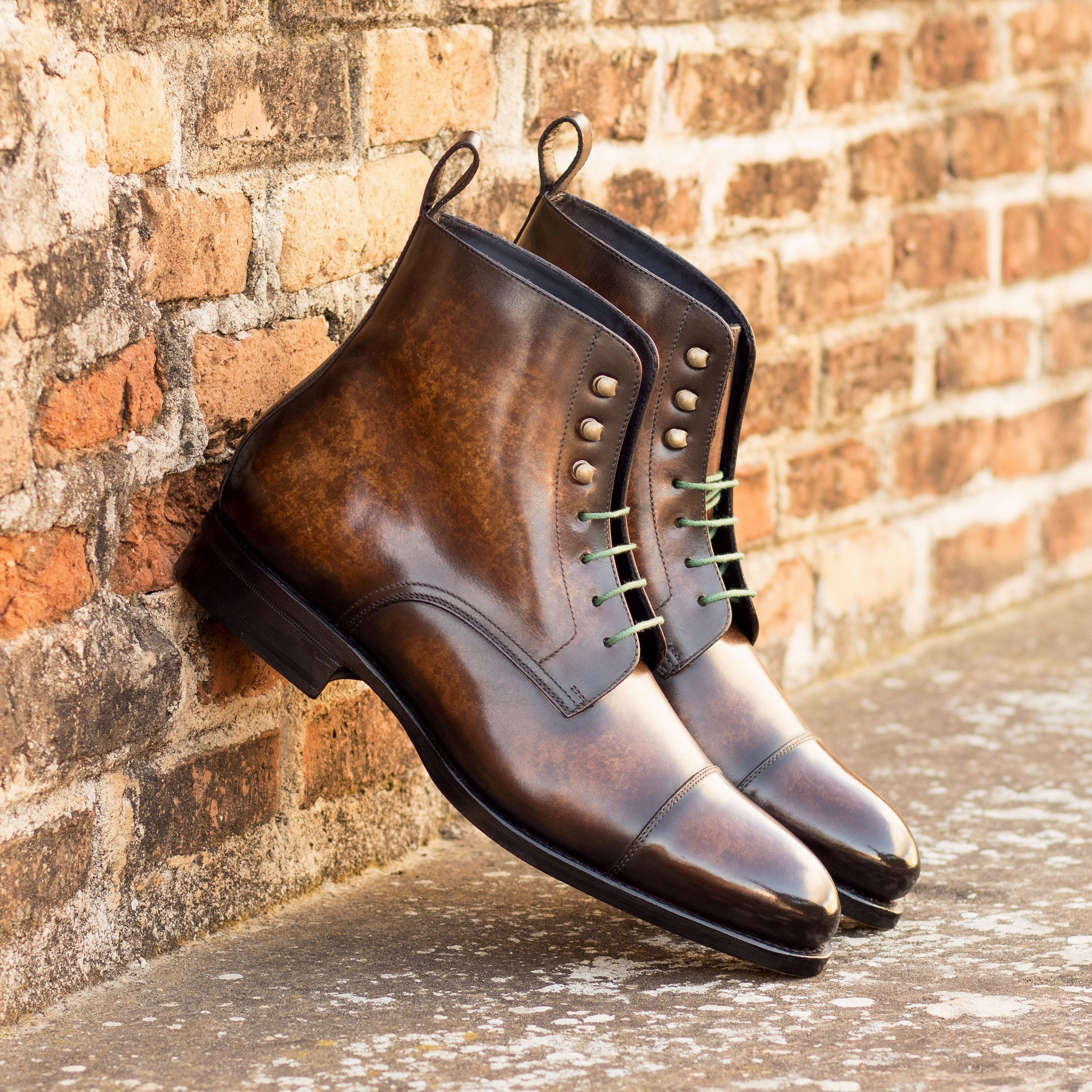 Thermal Lining Brown Patina Cap Toe Jumper Boots
