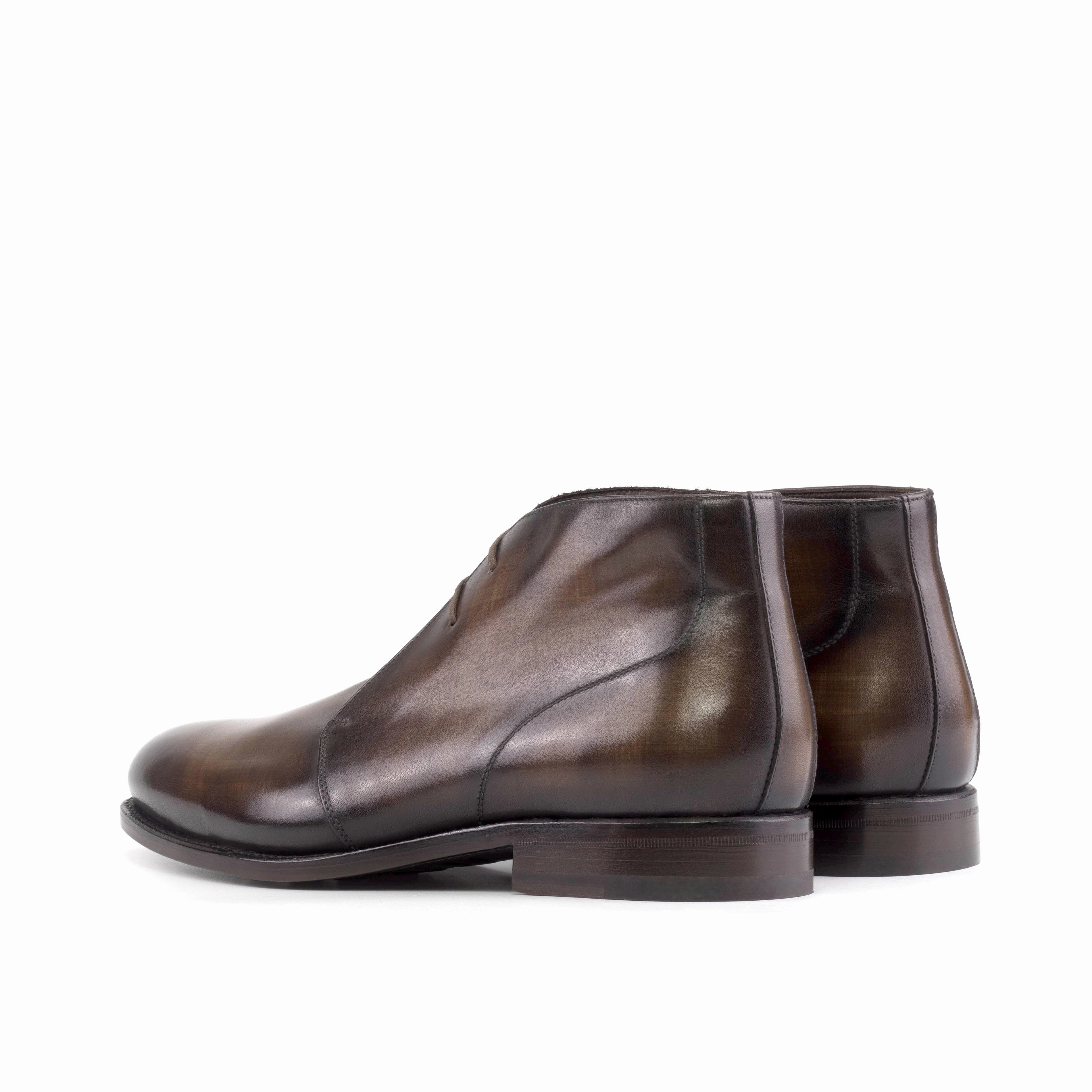 Shock Absorbing Urban Commute AntiOdor Brown Patina Leather Chukka Boots