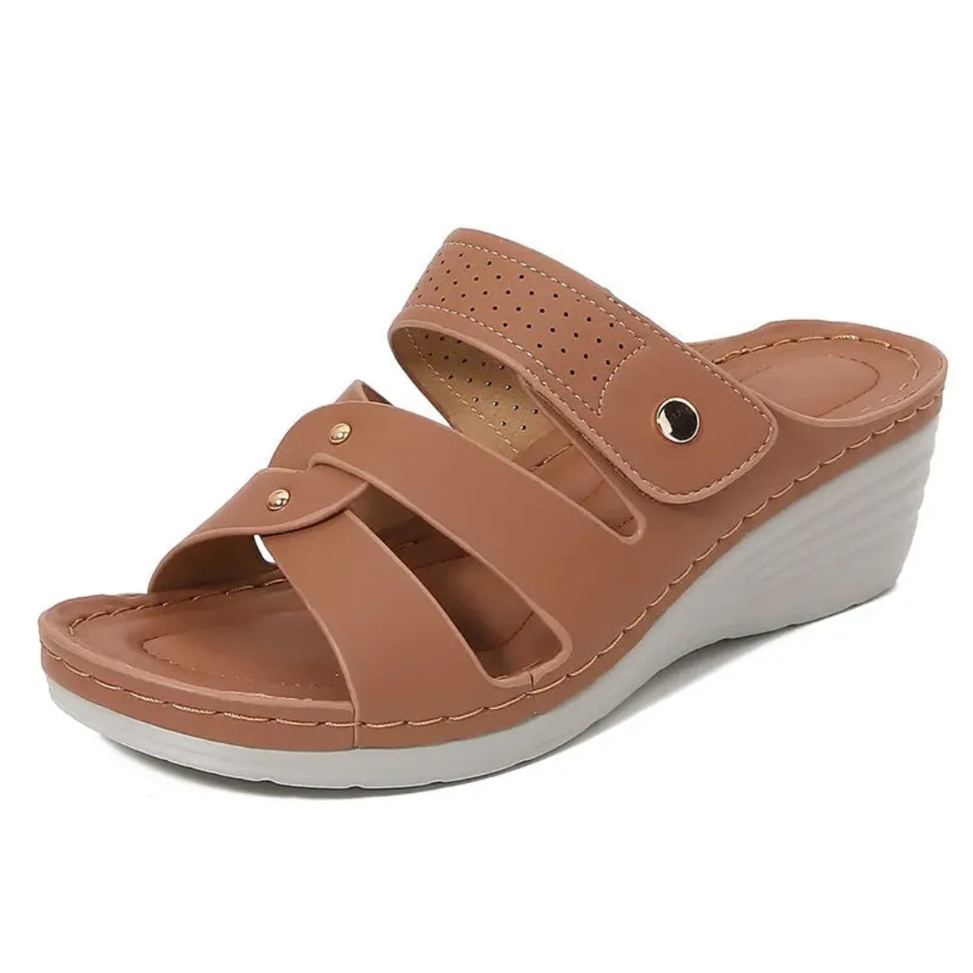 Chic Comfort Fast Go Carla Rivet Strap Wedge Sandals