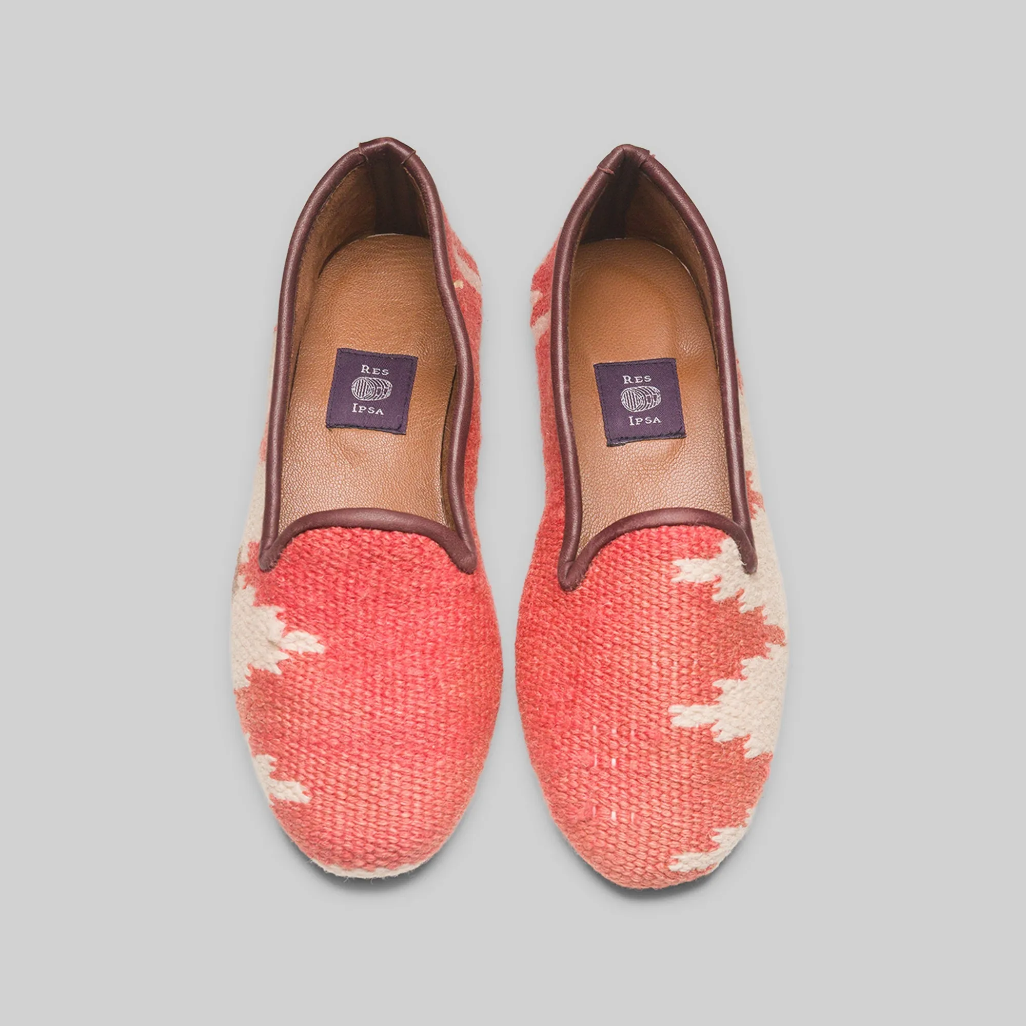 Relaxing Footwear Heel Care Women's Kilim Loafer Size 6