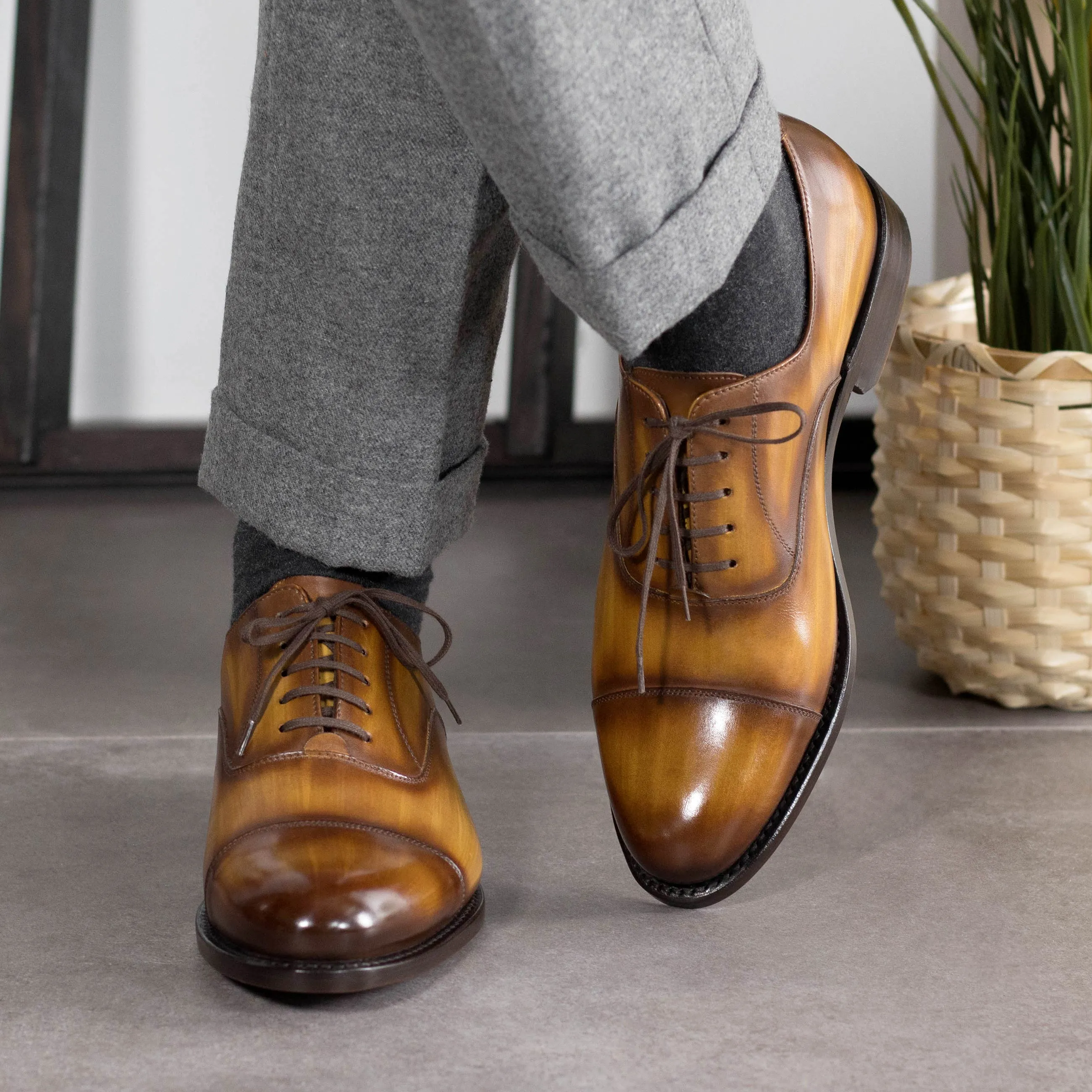 Flexible Fit Quiet Stepper Cognac Patina Oxford Cap Toe Shoes