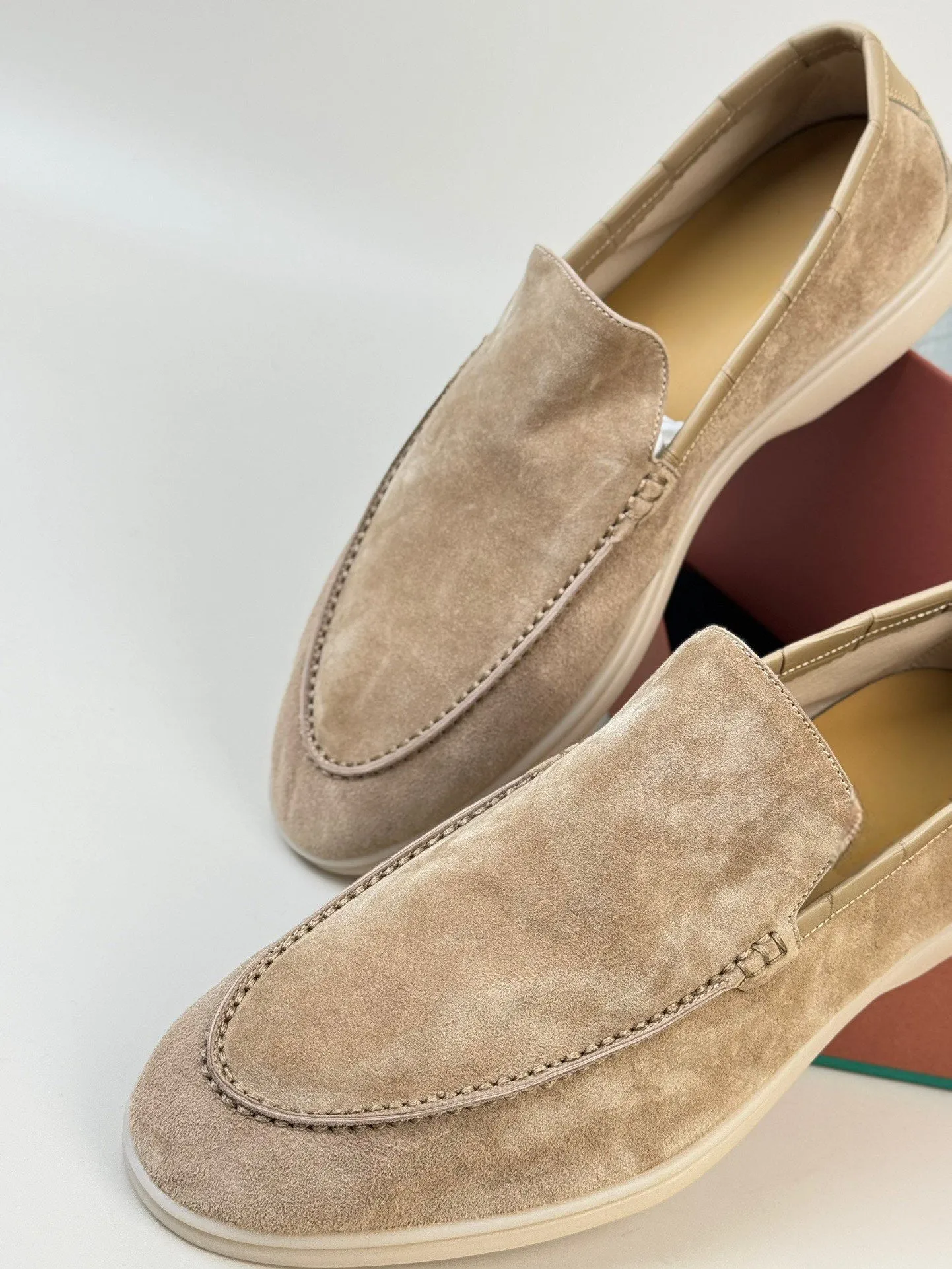 Fashionable Touch Men's Soft Genuine Calfskin Leather Slip On Shoes With Crocodile Skin Leather Trimming