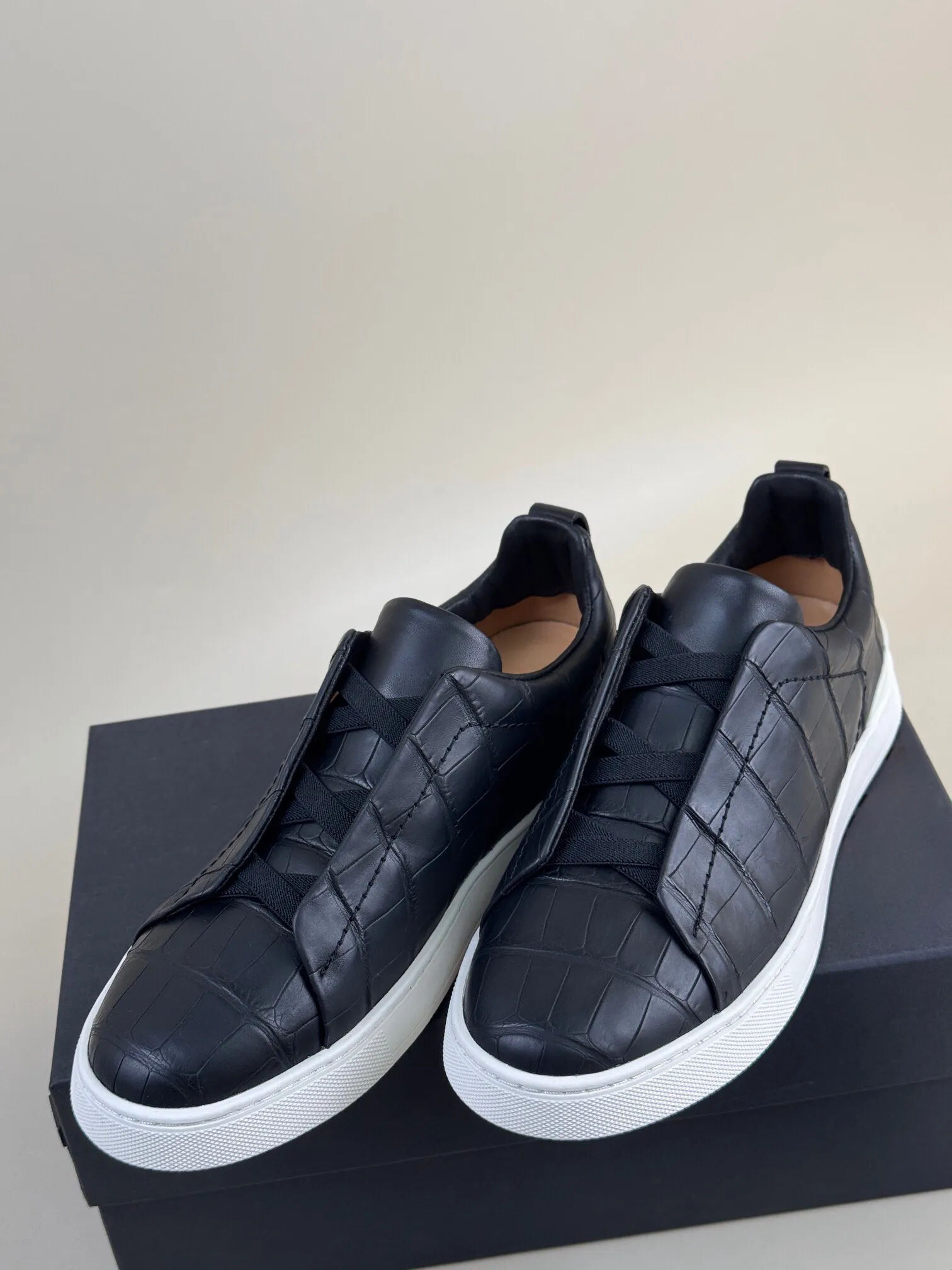 Casual Comfort Walking Comfort Crocodile Shoes Genuine Crocodile Skin Leather Sneakers Black