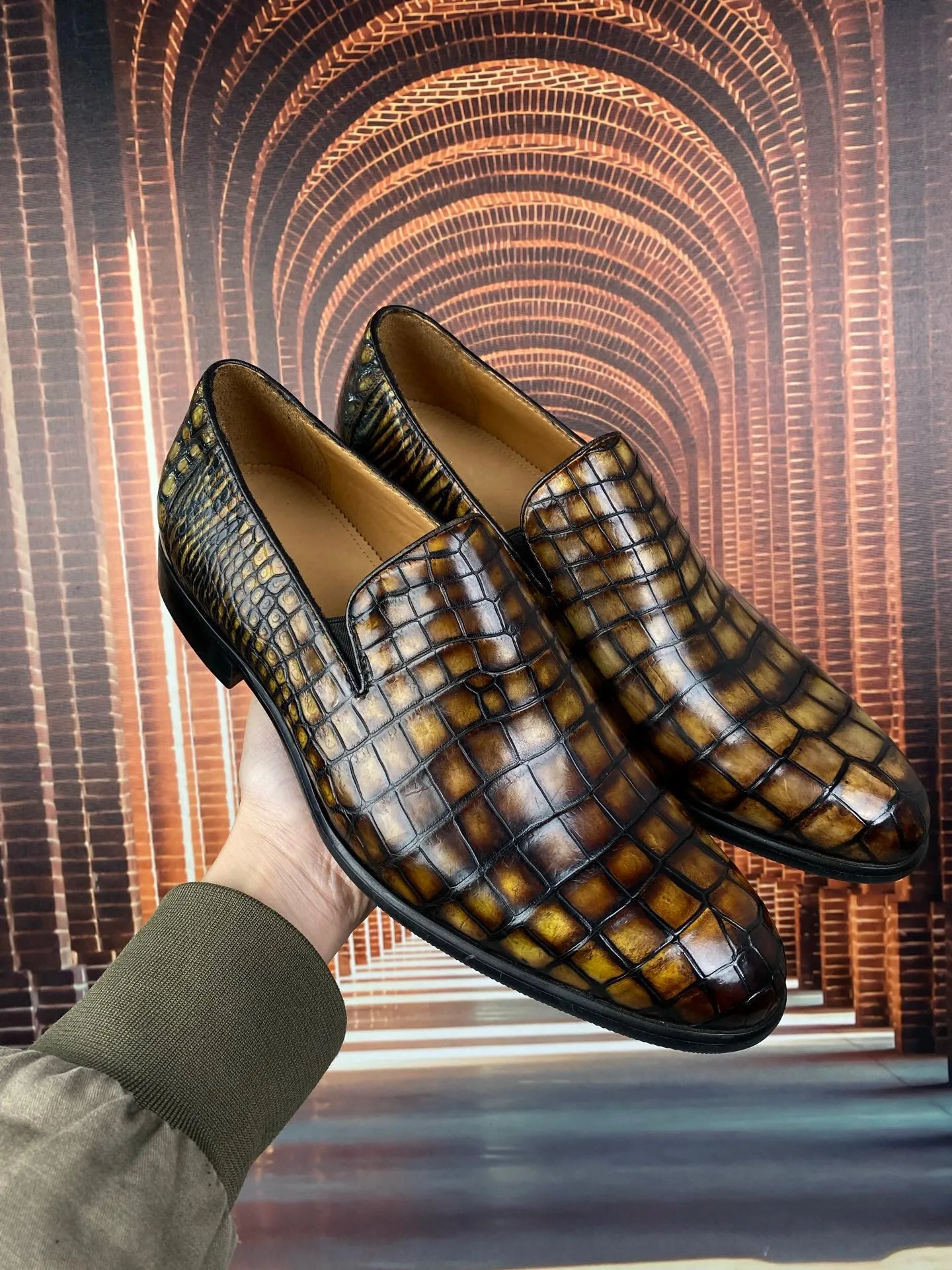 Crocodile Shoes Vintage Brown Genuine Crocodile Skin Leather Slip-On Loafer Shoes Boutique Mood Adjustable Straps