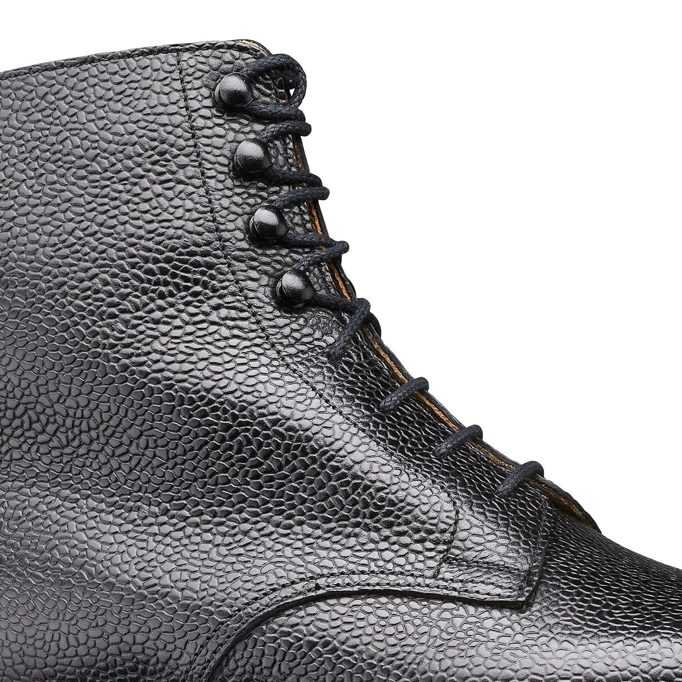 Coniston Black Scotch Grain Active Standing Classic Look