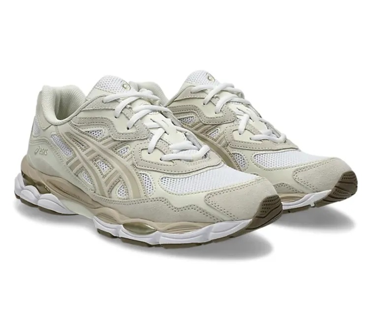 running in a rope bridge area shoes Performance Fit Men's Asics Gel NYC (White/Cream)