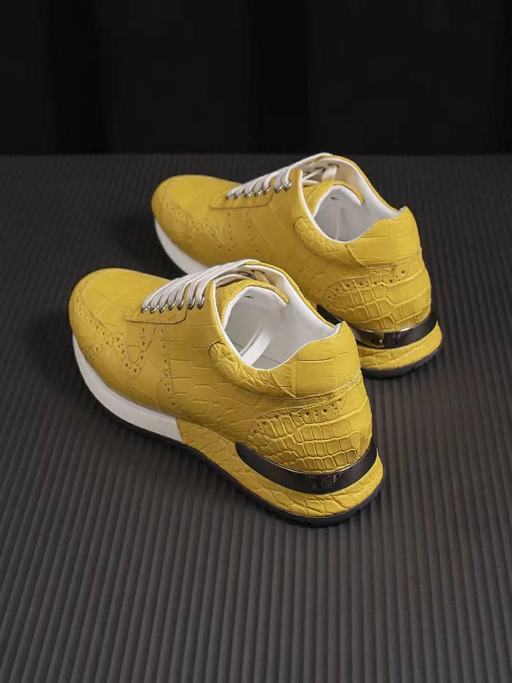 Fashionable Walk Crocodile Shoes Crocodile Leather Sneaker Shoes Yellow
