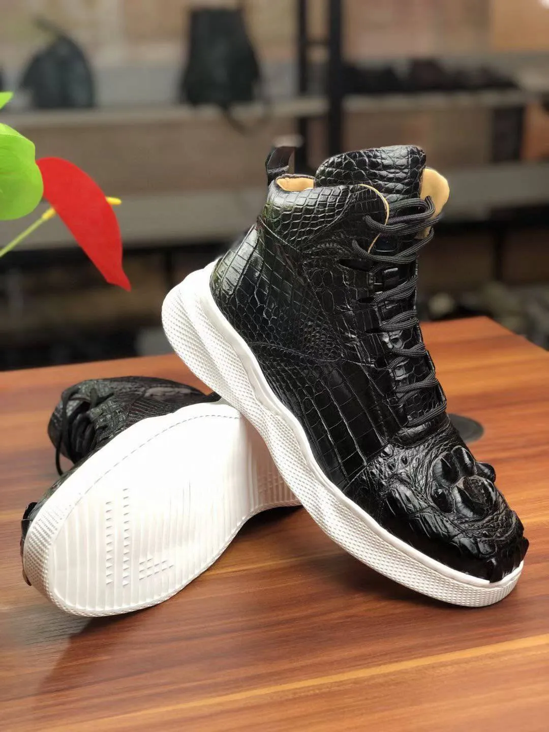 Crocodile Shoes Men's Crocodile Leather Boots Man Martin Boots Leisure Time Boots and Sportwear Man Comfortable Support