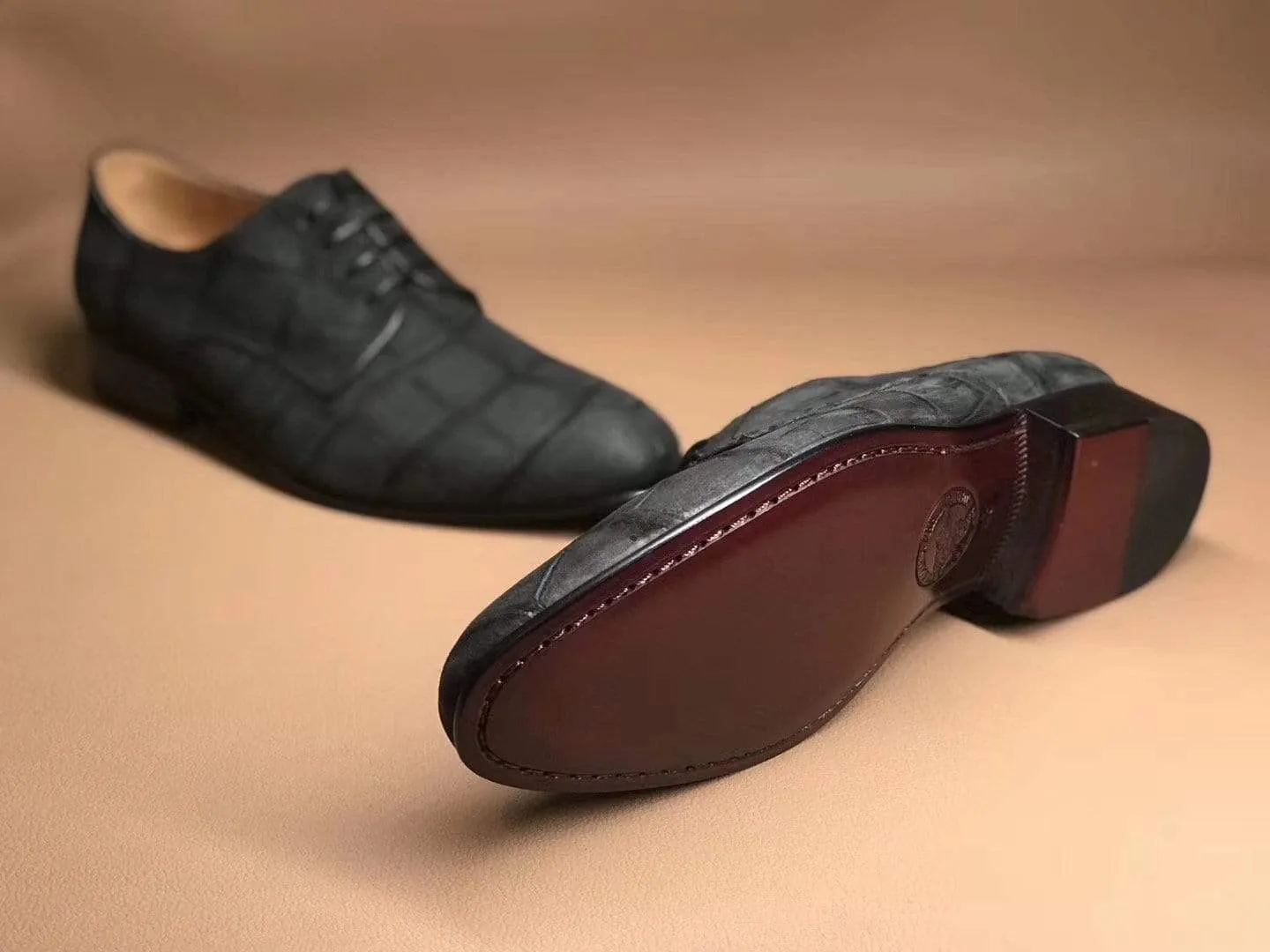 Crocodile Shoes Men's Grey Soft  Genuine Crocodile Leather Derby Shoes Trail Run