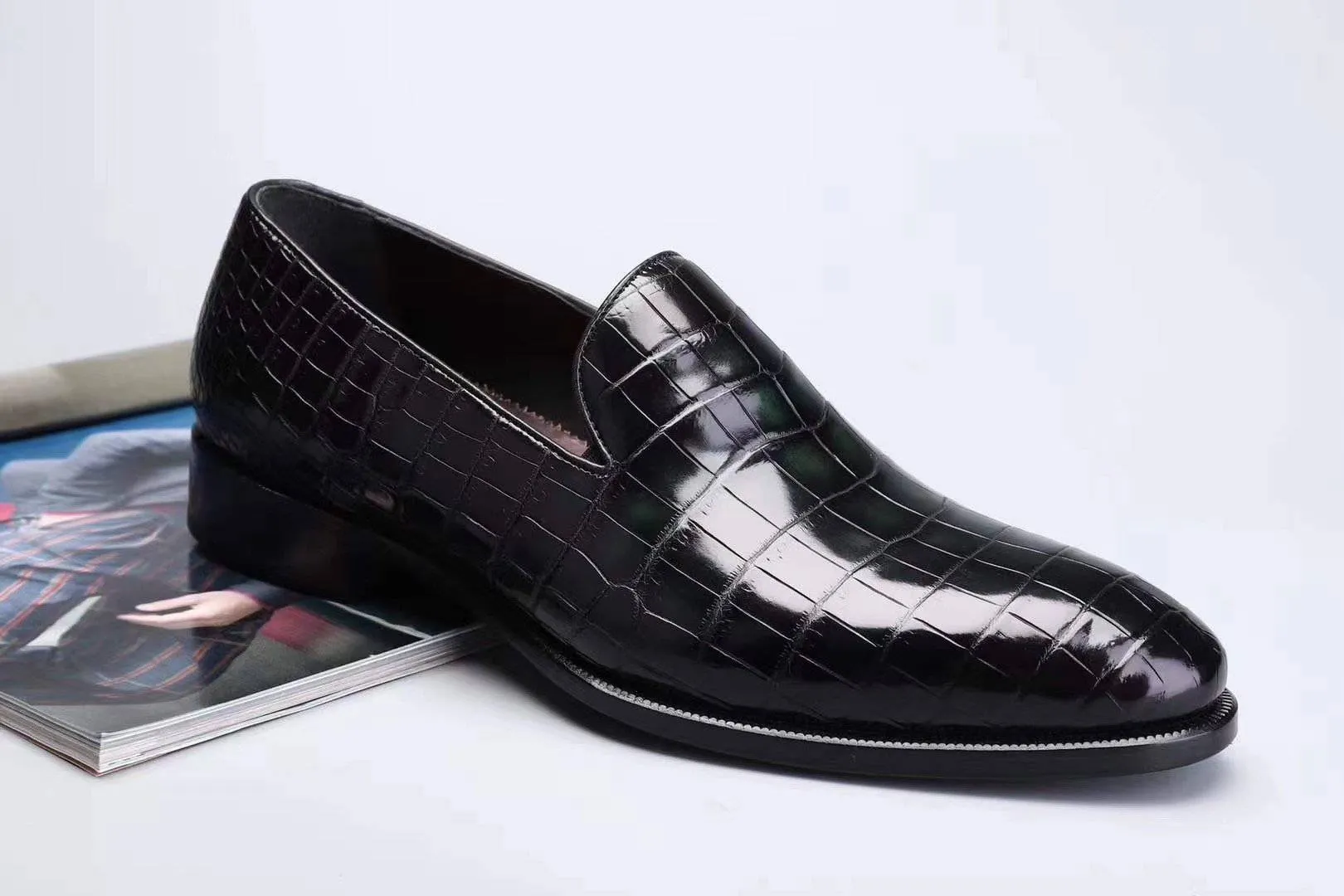 Crocodile Shoes Men's Slip On Loafer Shoes, Genuine Crocodile Leather Casual Dress Shoes Vintage Green Trek Easy Grip Base