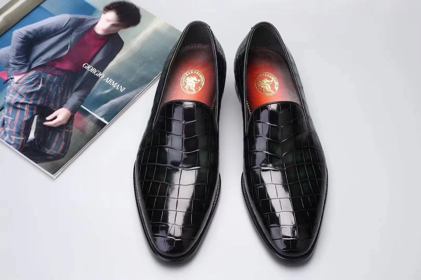 Pollen Glow Crocodile Shoes Men's Slip On Loafer Shoes, Genuine Crocodile Leather Casual Dress Shoes Vintage Green