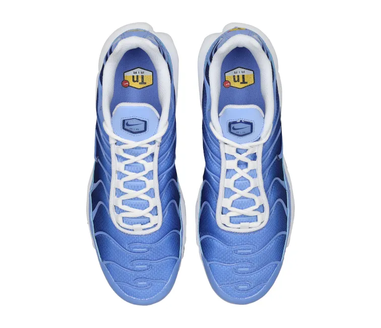 Men's Nike Air Max Plus TN (Royal Pulse aka Bulldogs) running with a zipper closure