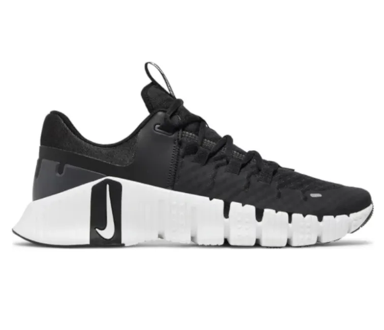 Men's Nike Free Metcon 5 (Black/White) Dot
