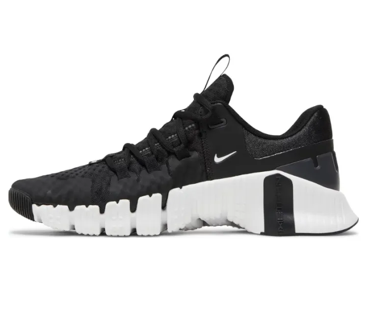 soft - surface running gear park - running Men's Nike Free Metcon 5 (Black/White)