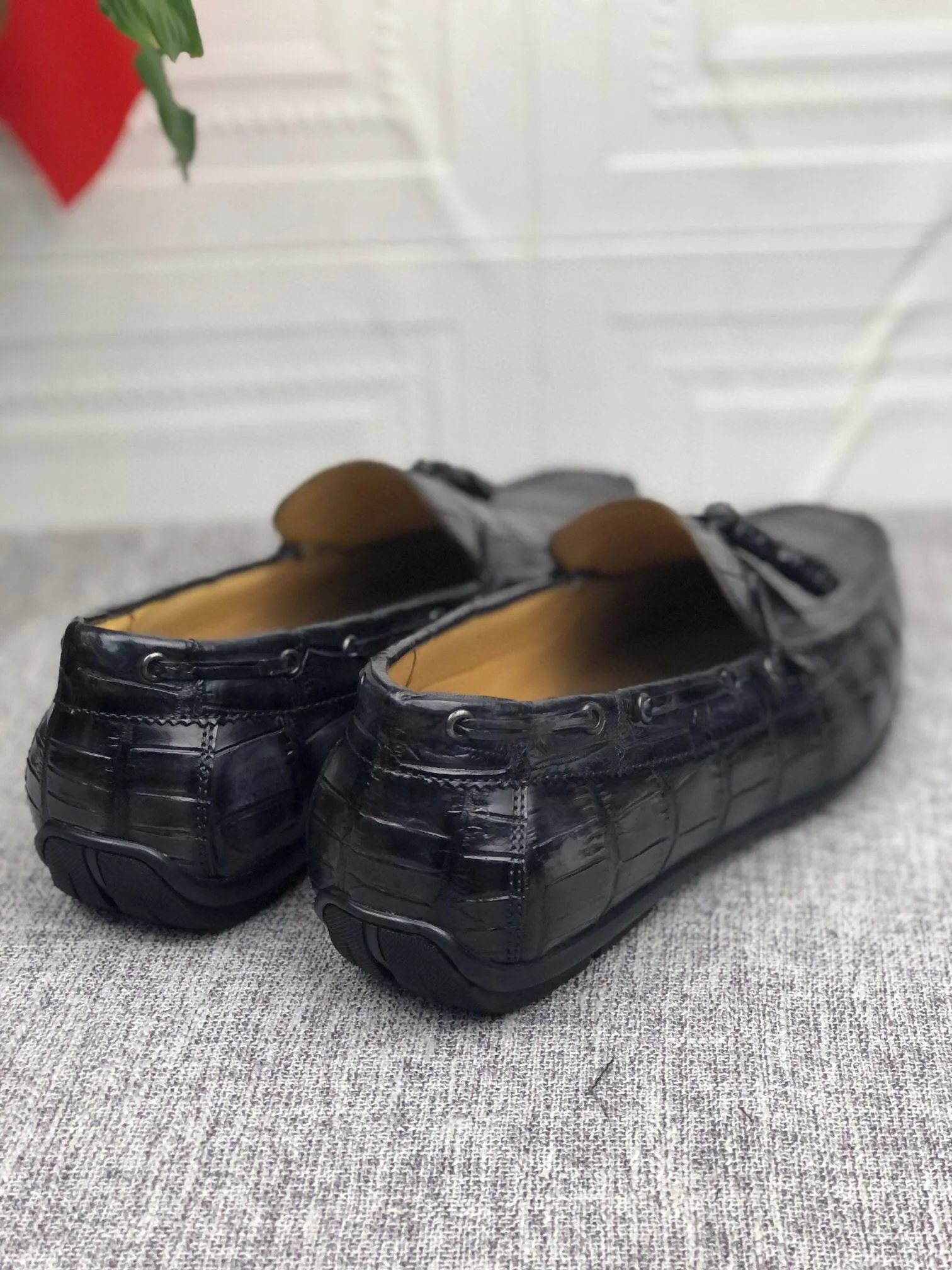Fit Glow Crocodile Shoes Crocodile  Leather Shoes Mens Slip-On Driving Loafer Shoes With Tassle Vintage Dark Grey