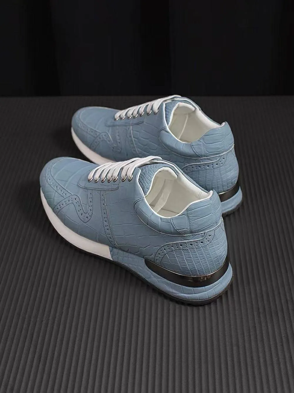 Daily Walk Flexible Movement Shoes Crocodile Shoes Crocodile Leather Sneaker Shoes Light Blue