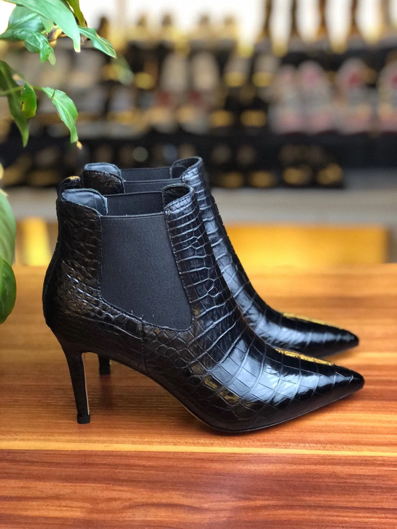 Crocodile Shoes Women's Crocodile Leather Pointed Toe Ladies Mid Heeled Ankle Boots Performance