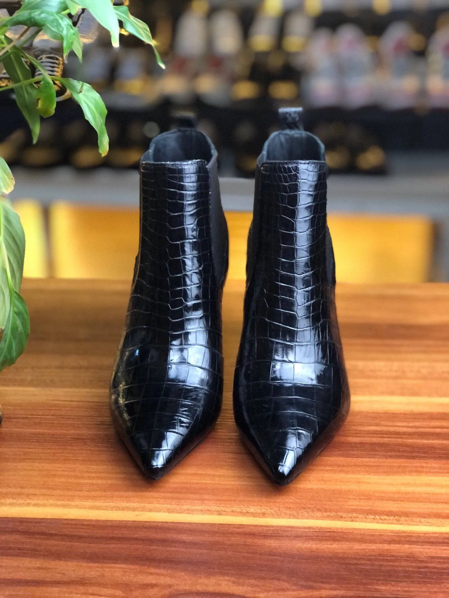 Crocodile Shoes Women's Crocodile Leather Pointed Toe Ladies Mid Heeled Ankle Boots All-day style Bridge Step