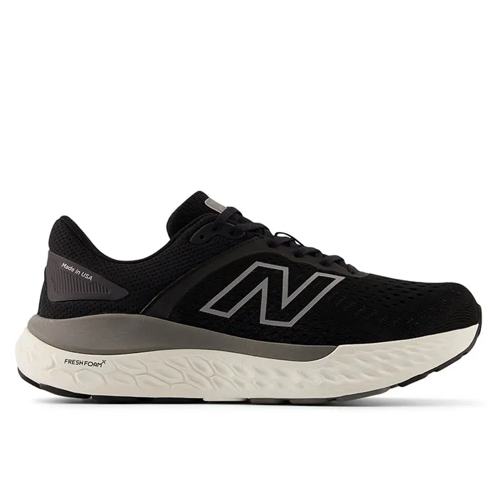 Mens New Balance Made in USA 1540v4 in Black/White Flexibility Boost Stitchless Design