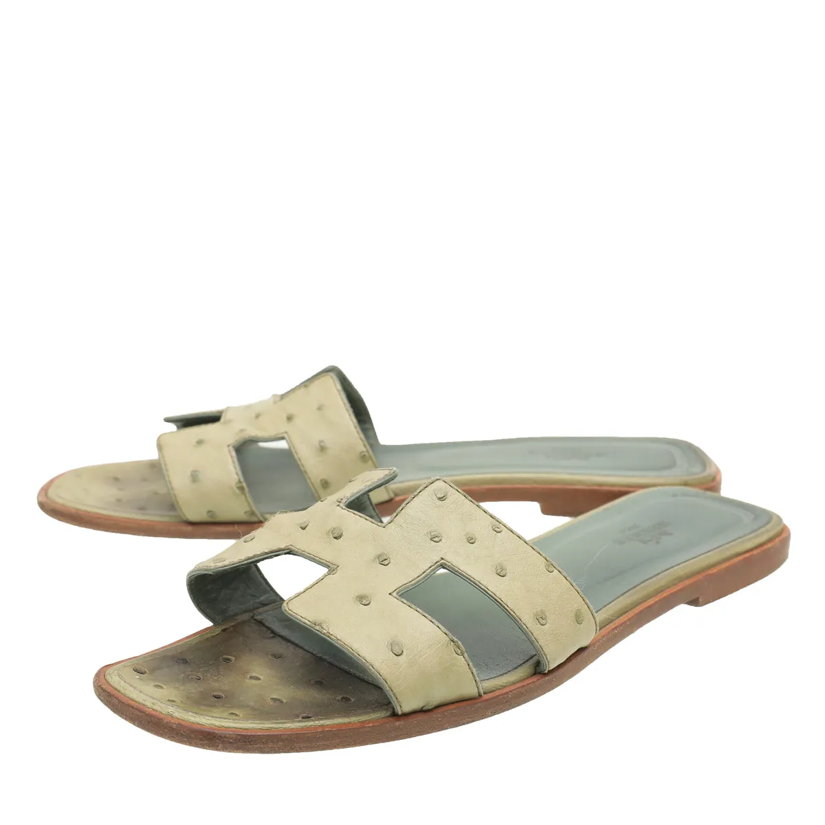 Hermes Mint Green Oran Ostrich Sandals 39 Lightweight Urban Sleek