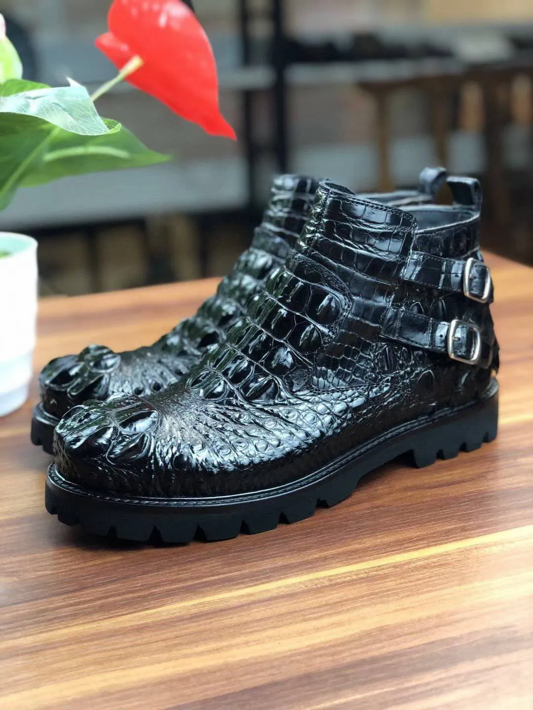 Crocodile Shoes Men's Boots Genuine Crocodile Leather Comfort Dress Boots Male British Chelsea Boots Mens Winter Business Boots Resort Mood Main Street