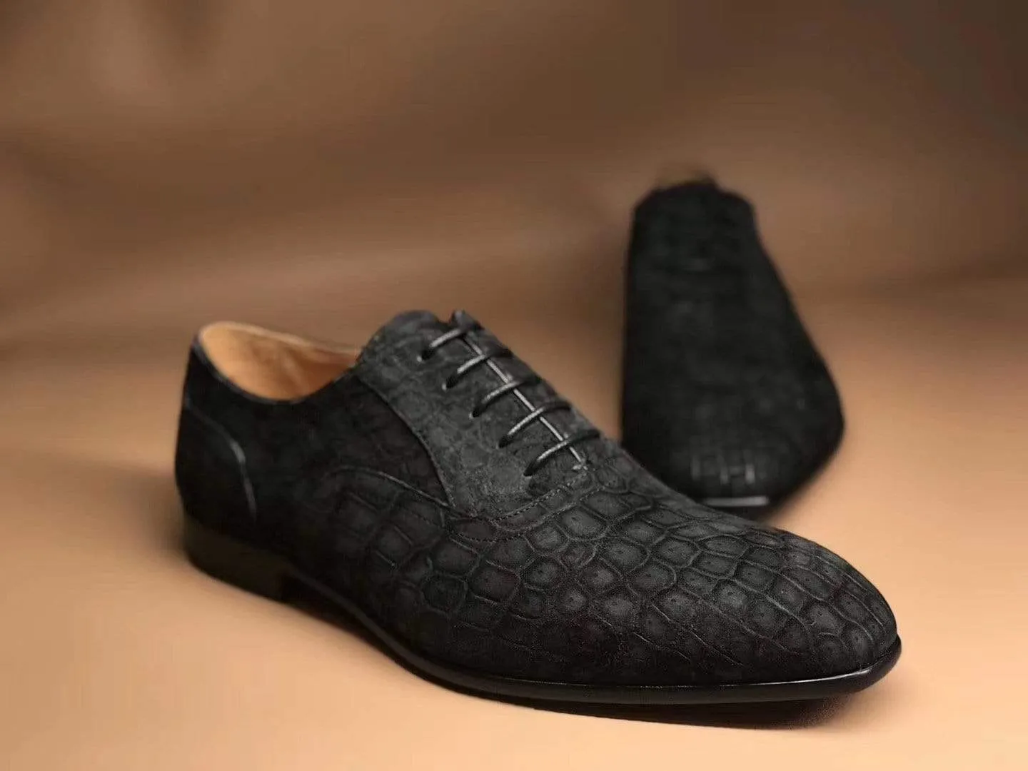 Crocodile Shoes Mens Sanded Crocodile Leather Derby Shoes, Grey Trail Mood