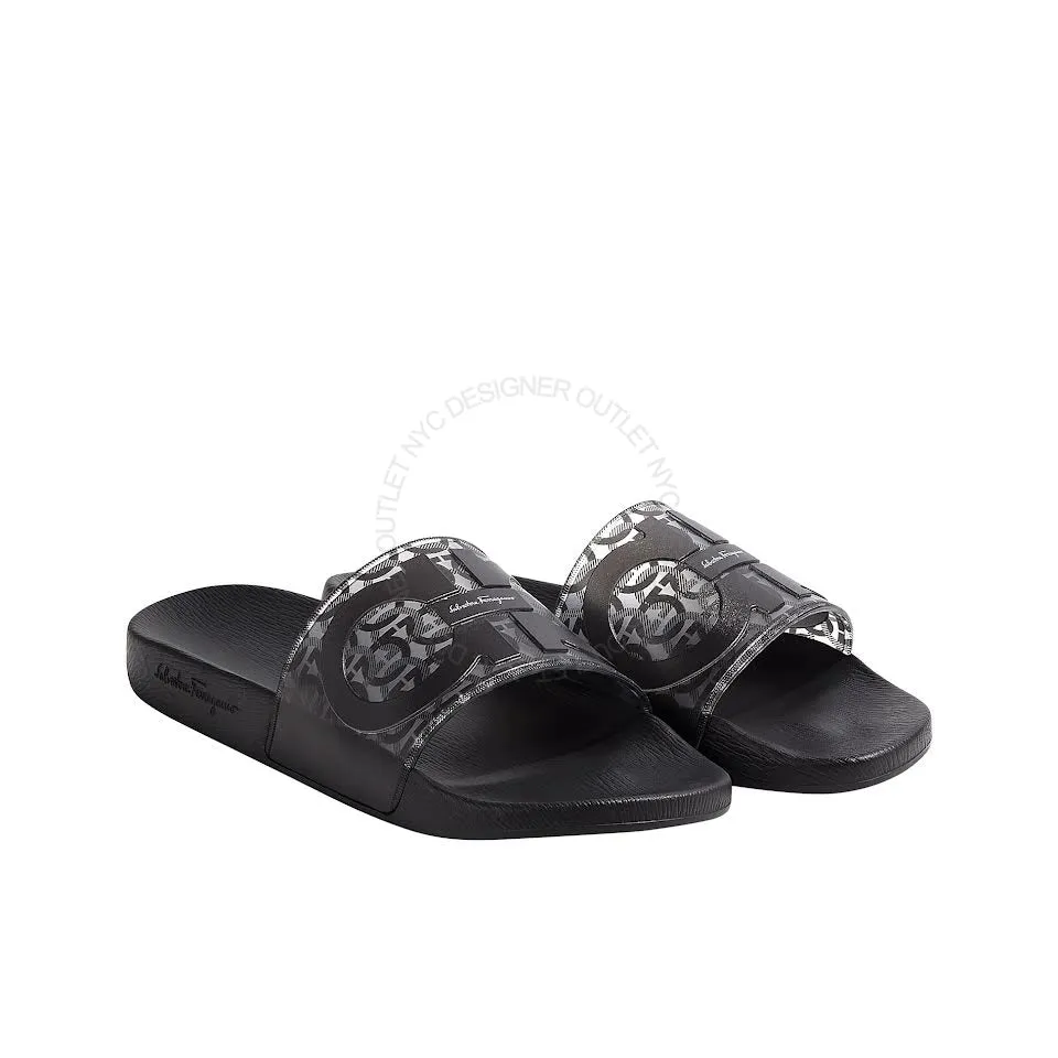 Ferragamo Groove Slides Motion control