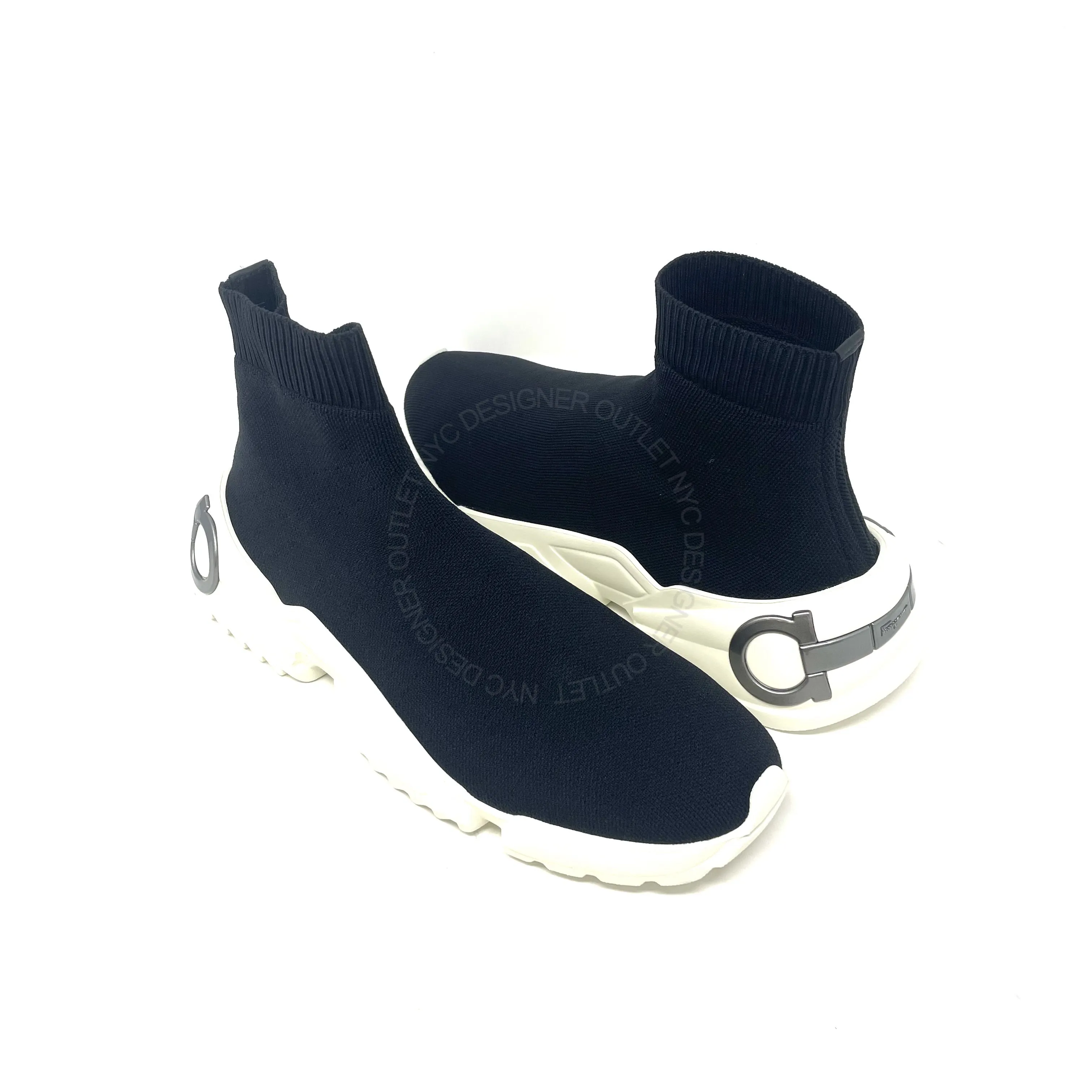 arch - cup running wear Adjustable Straps Ferragamo Raquel Sneakers