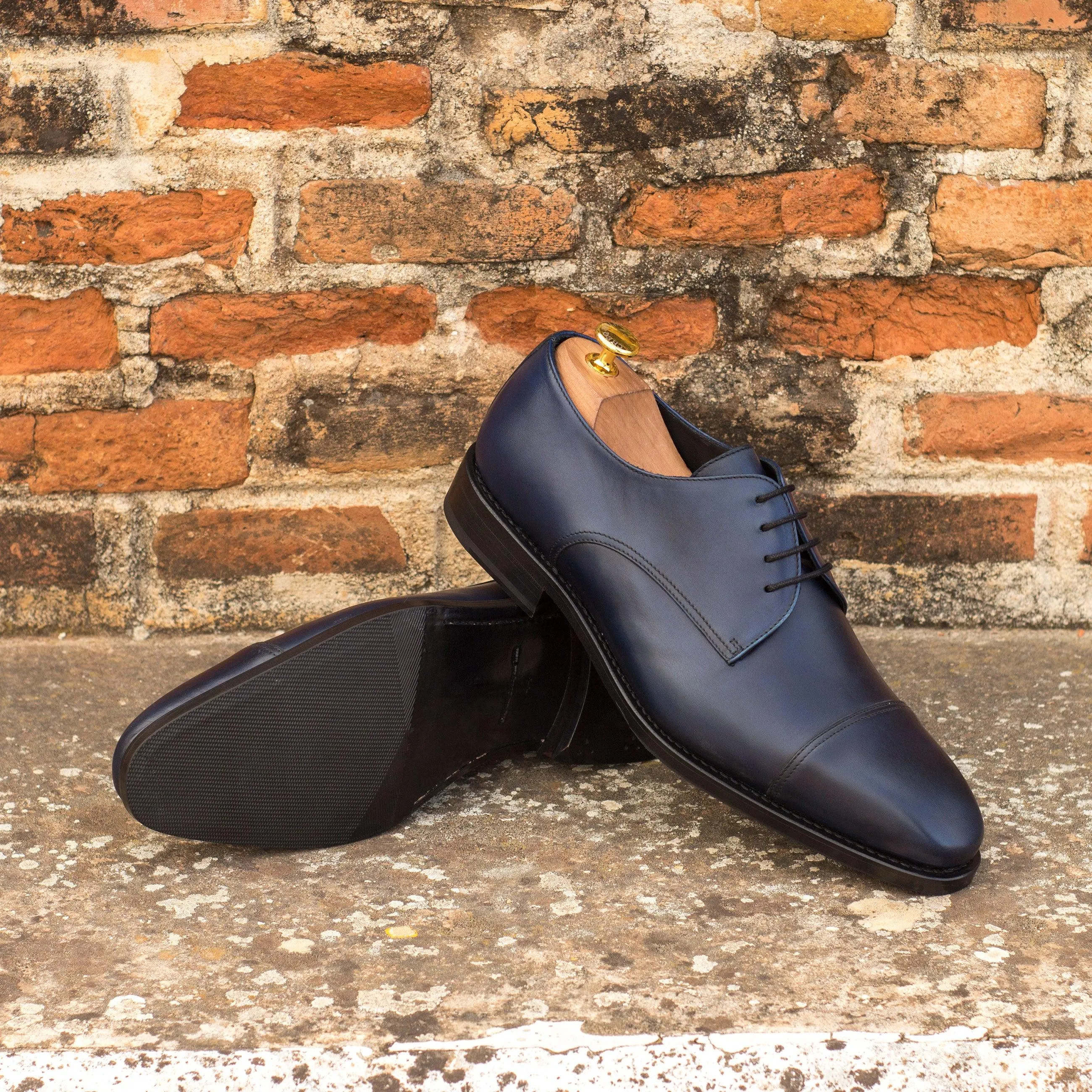 Sleek lines Navy Calf Leather Derby Shoes