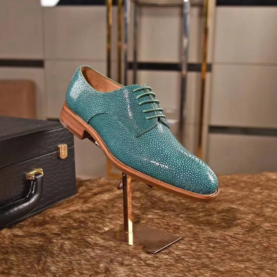 Genuine Pearl Stingray Leather Mens Wingtip Formal Lace up Wedding Office Shoes Green Model Look Versatile Cushioning
