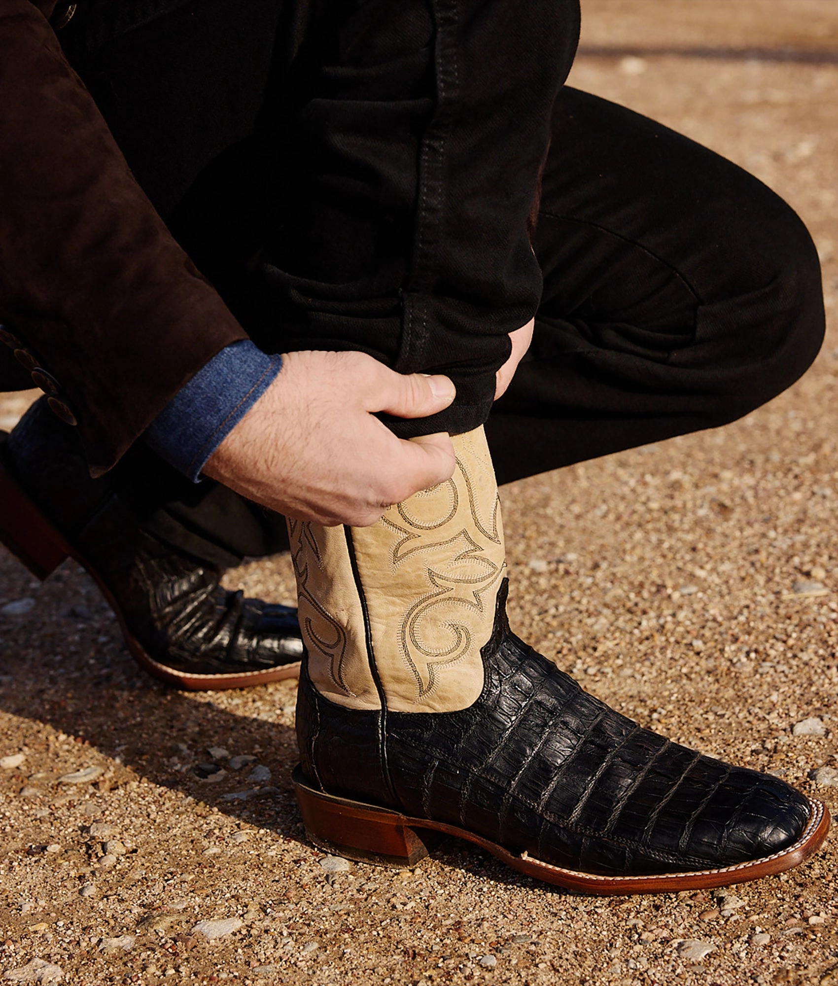 Haan :: Black   Pearl Bone Hard Ground