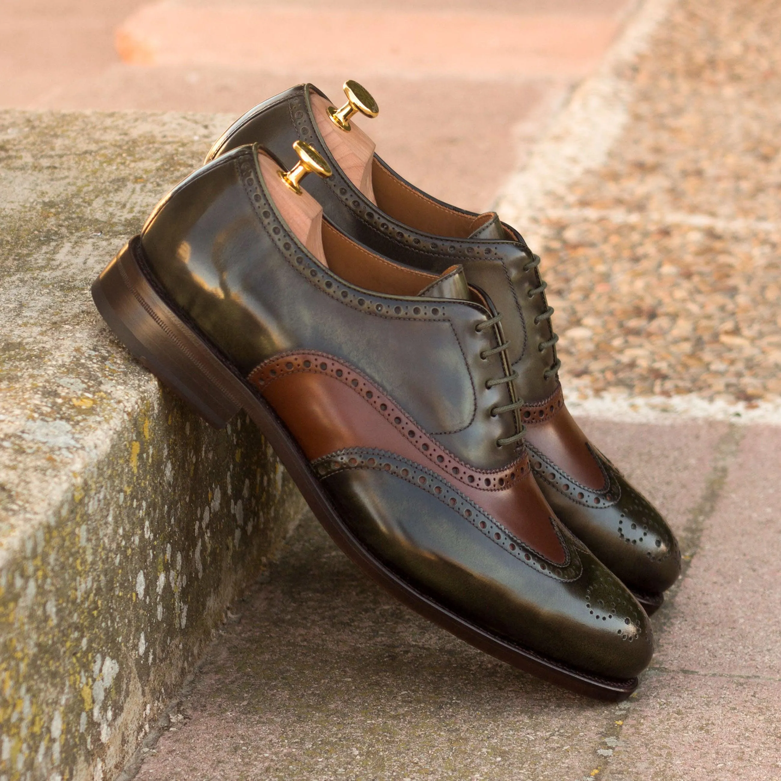 Pop Shade Stable Step Green & Medium Brown Polished Calf Brogue
