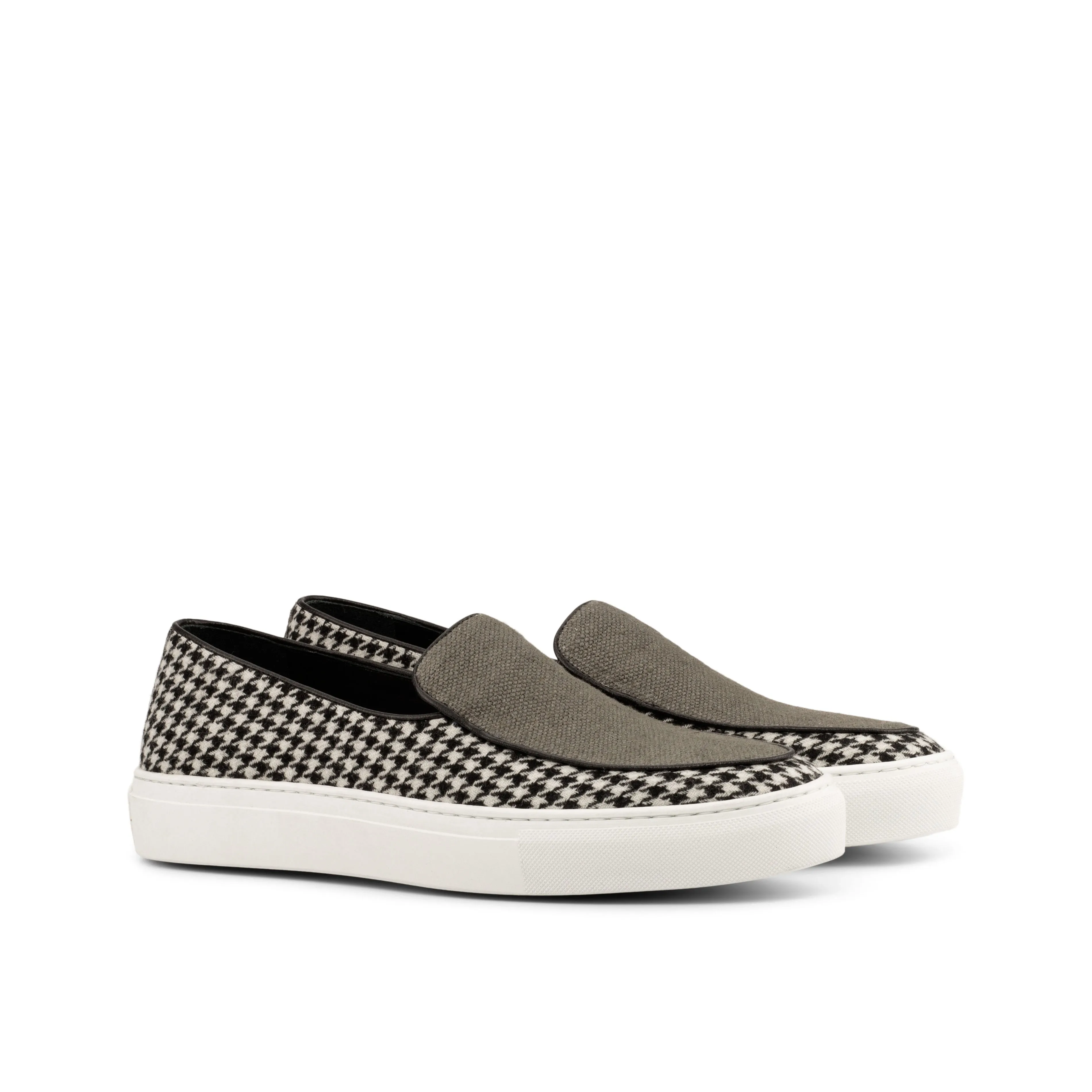 Step True Houndstooth & Grey Linen Belgian Sneakers