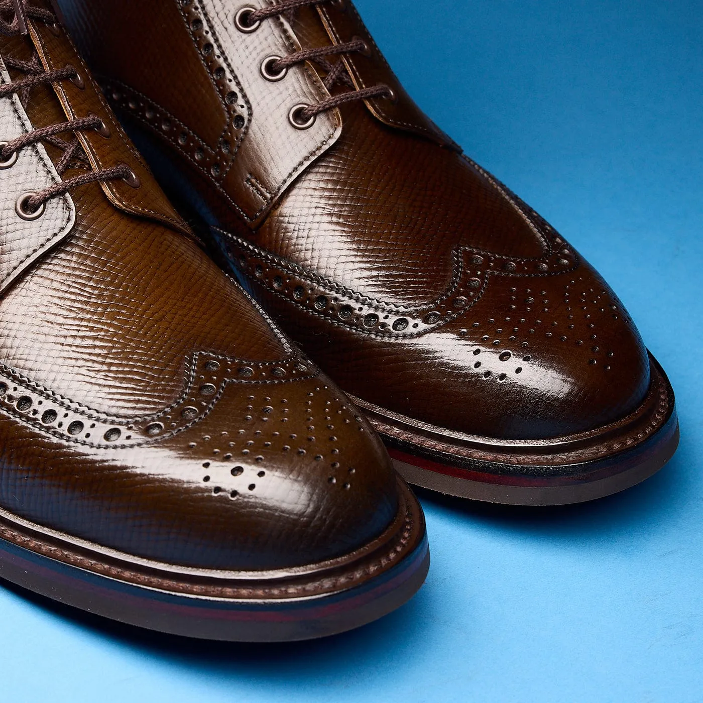 Islay Dark Brown Hatch Grain Cordovan Comfortable Footbed Group Setting