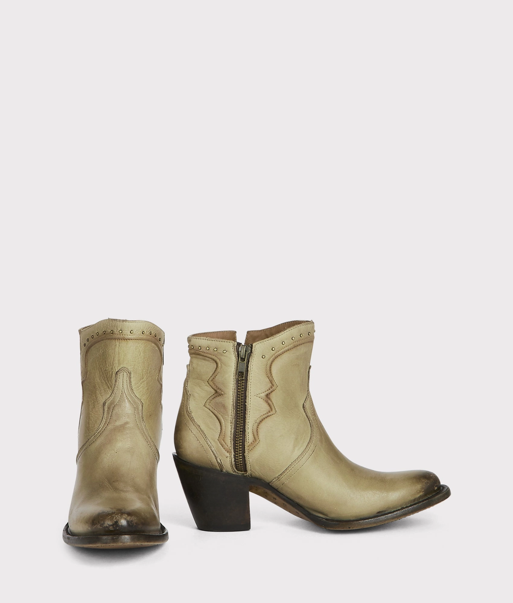 Karla :: Bone Street Wear Cold Chic