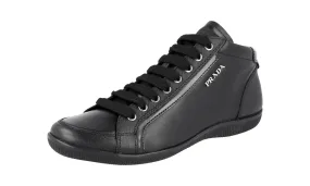 Slim flexibility Vapor Wick Fabric Prada Women's Black Saffiano Leather Sneaker 3T5621