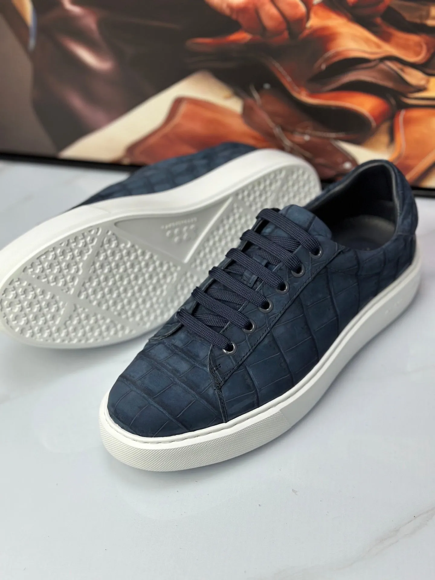 Comfortable Footbed Crocodile Sneakers , Nubuck Genuine Crocodile Leather Sneakers Dark Blue